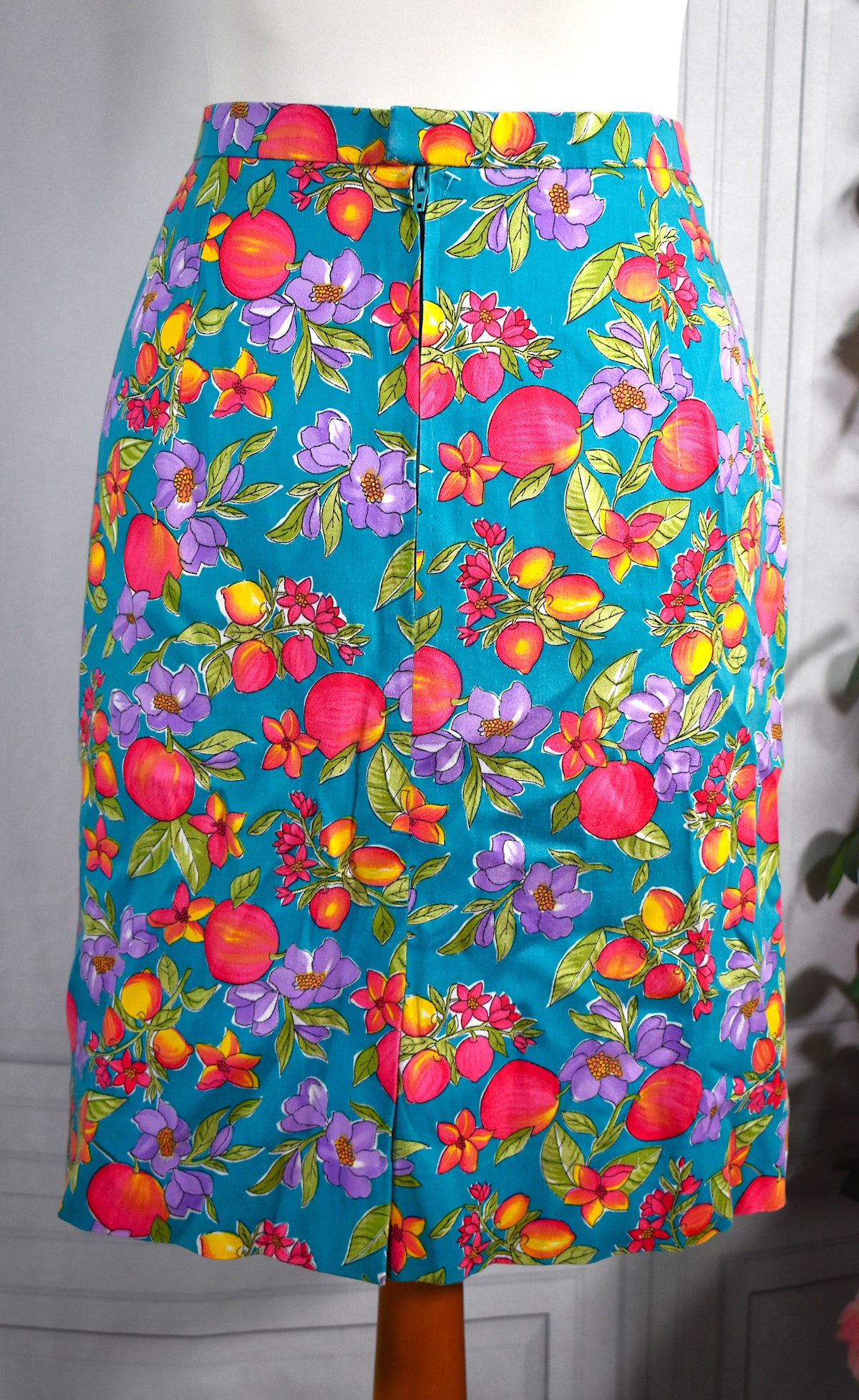 Jupe bleu canard fruitée