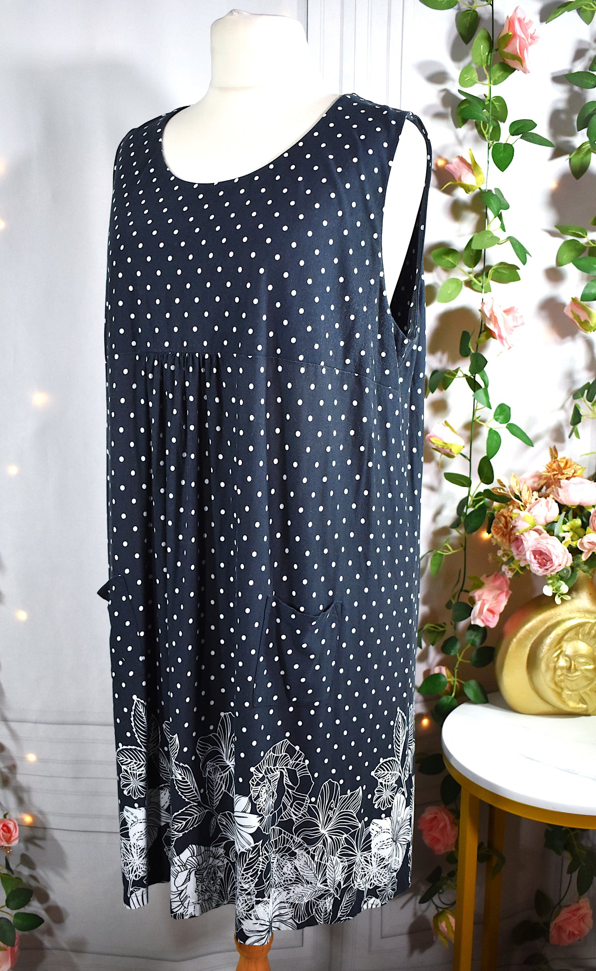 Robe en jersey bleu marine fleurs & pois
