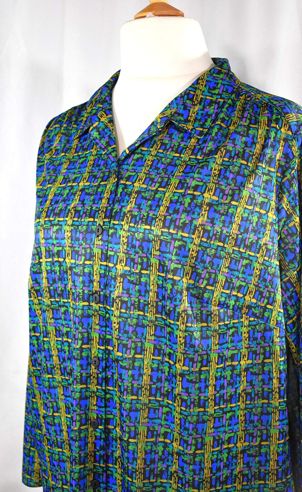 Robe néoprène aux motifs colorés