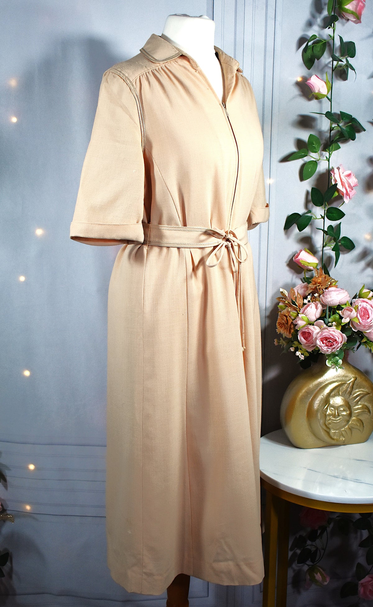 Robe en laine vierge jaune pastel vintage