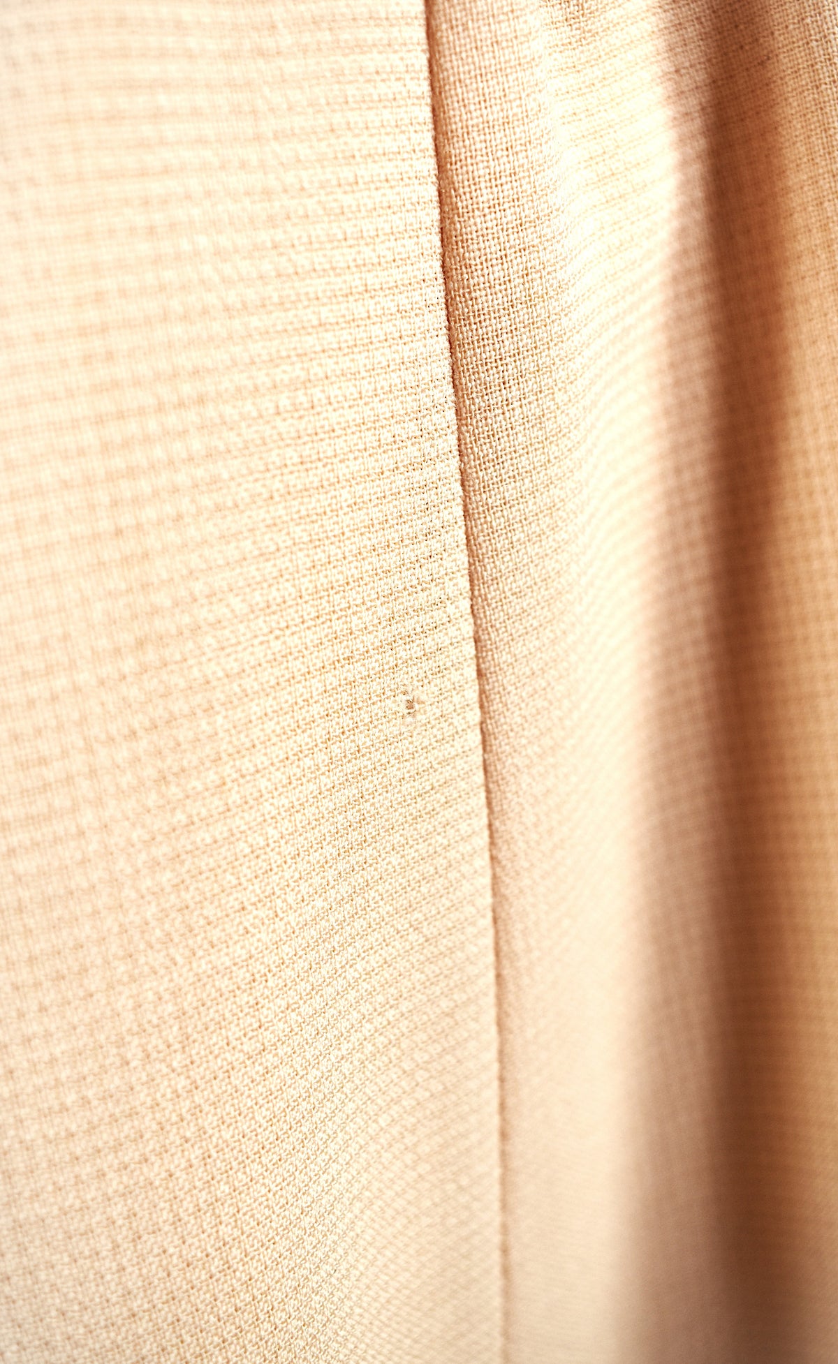 Robe en laine vierge jaune pastel vintage
