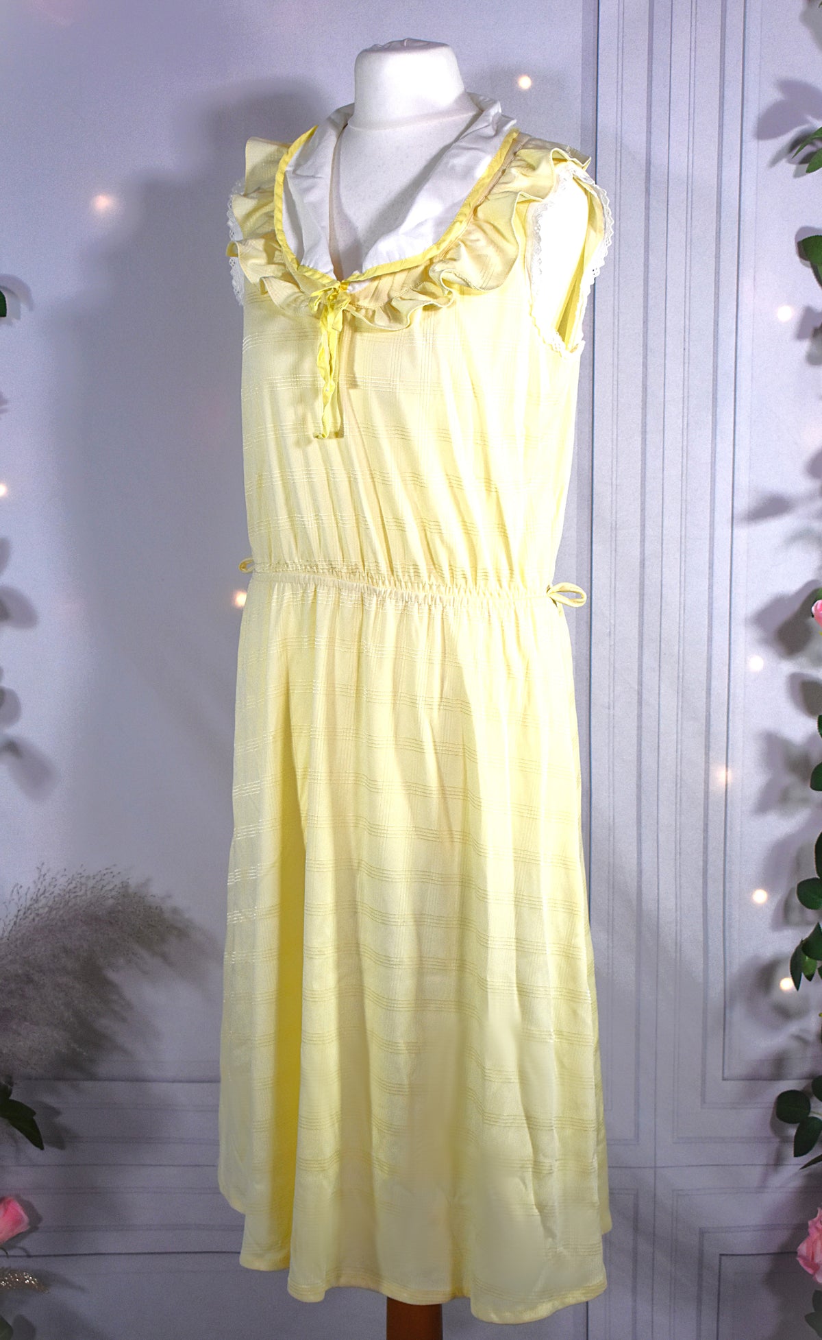 Robe champêtre jaune pastel