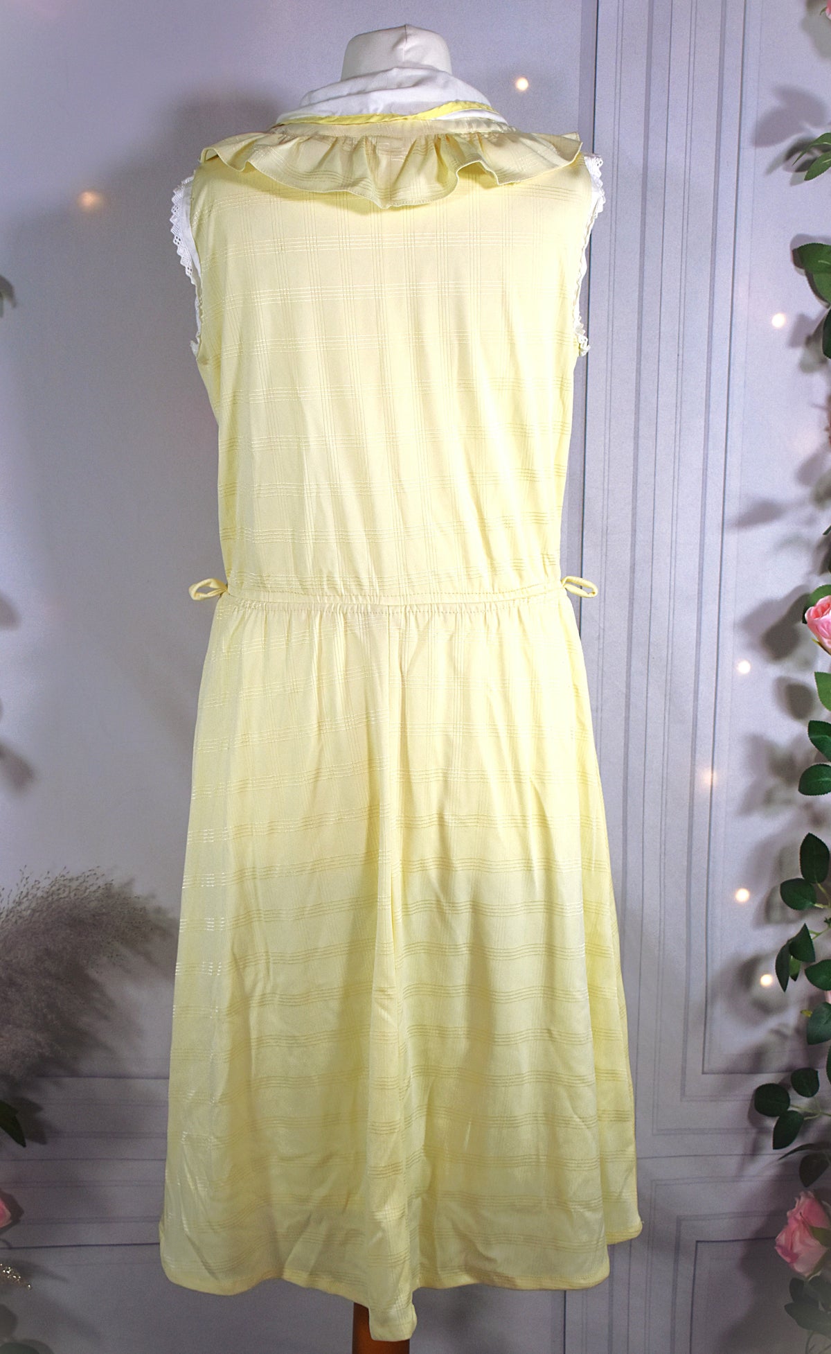 Robe champêtre jaune pastel