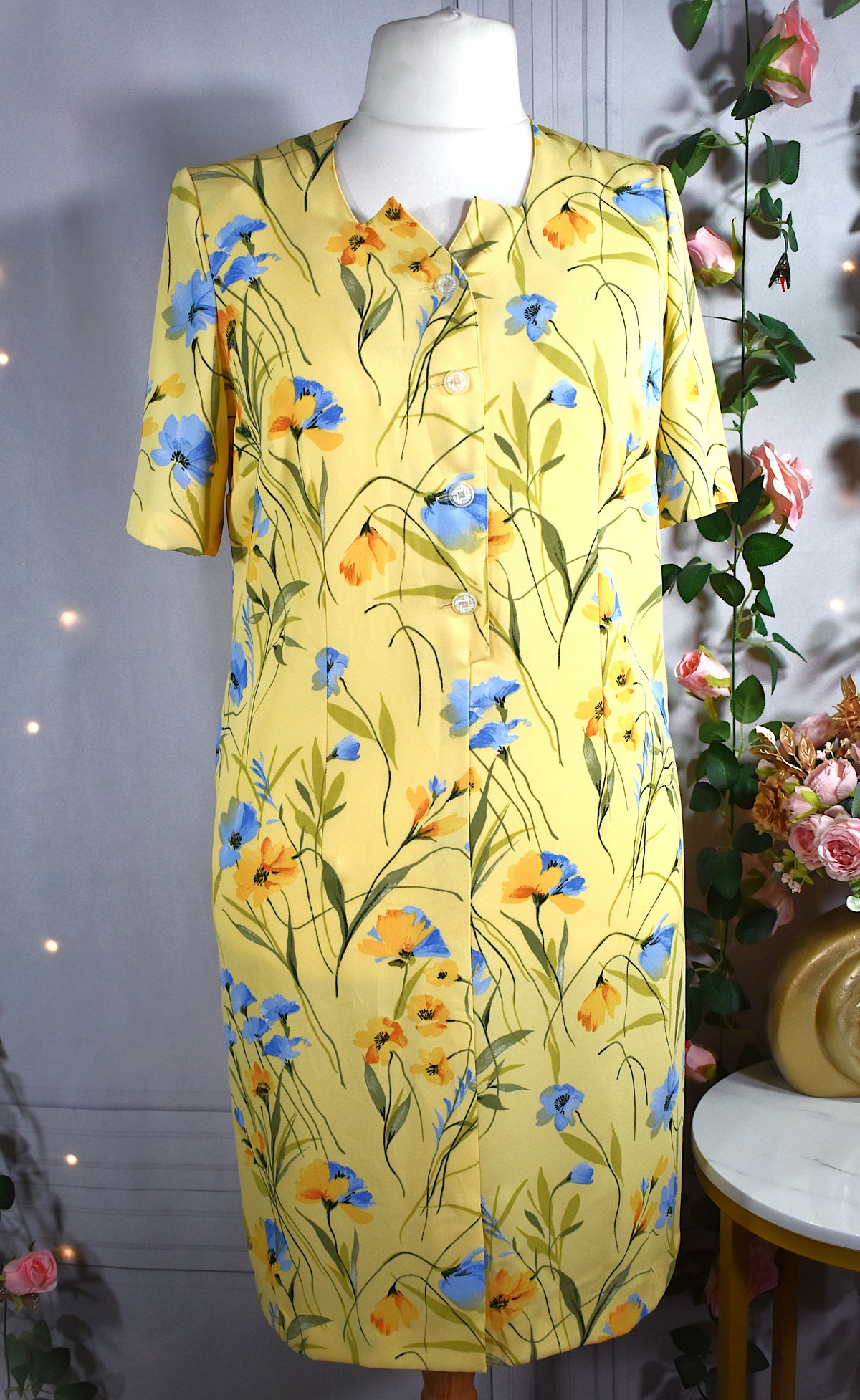Robe champêtre à fleurs jaune