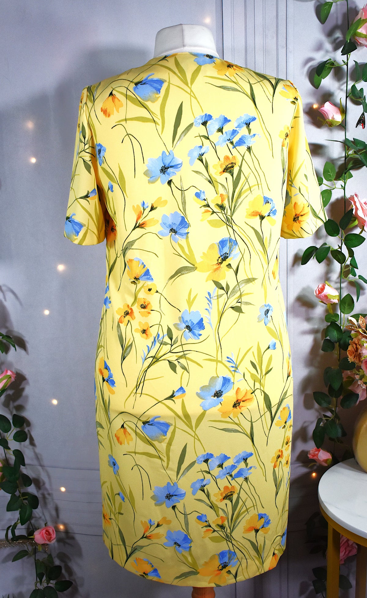 Robe champêtre à fleurs jaune