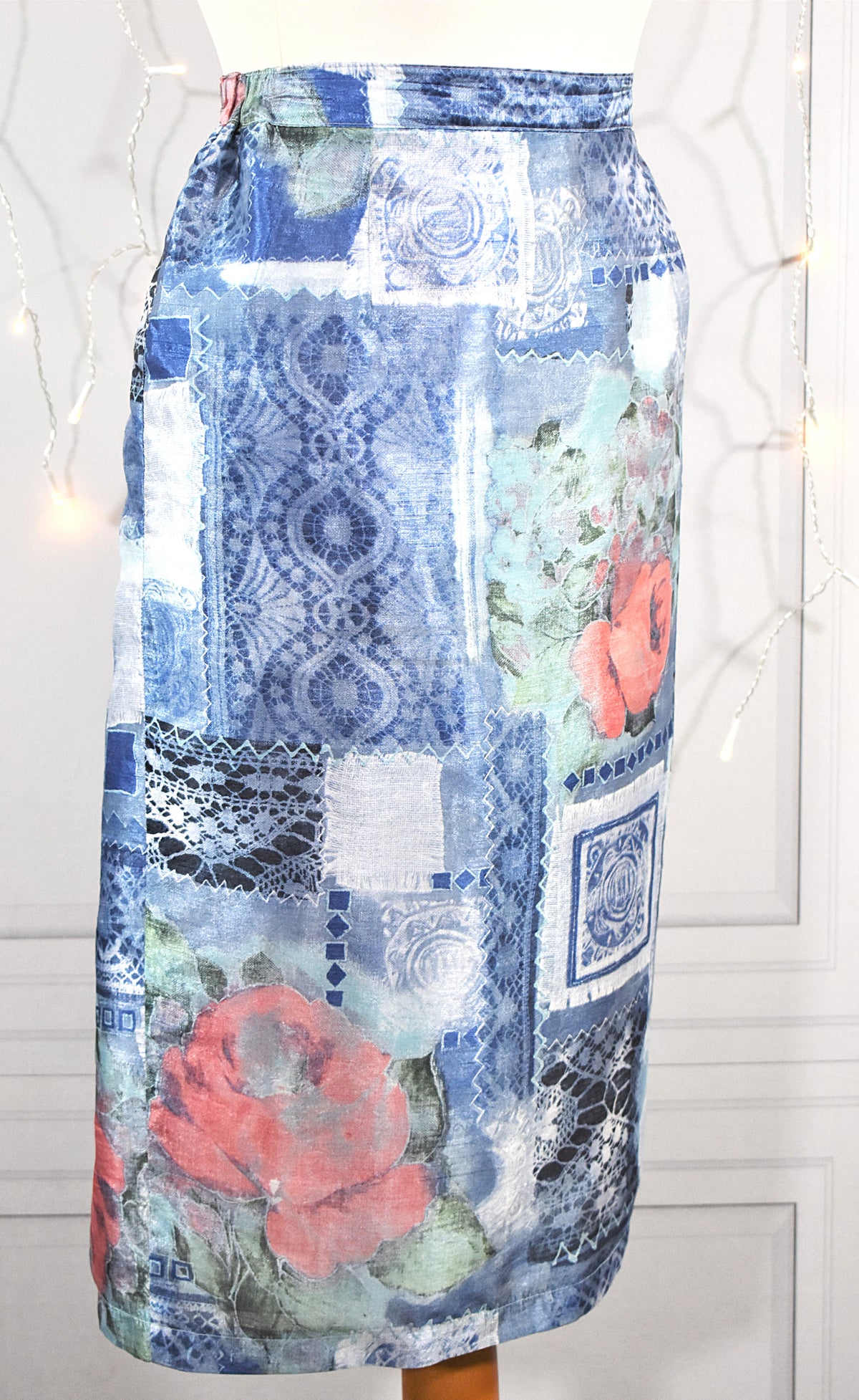 Jupe crayon mousseline satinée denim & roses