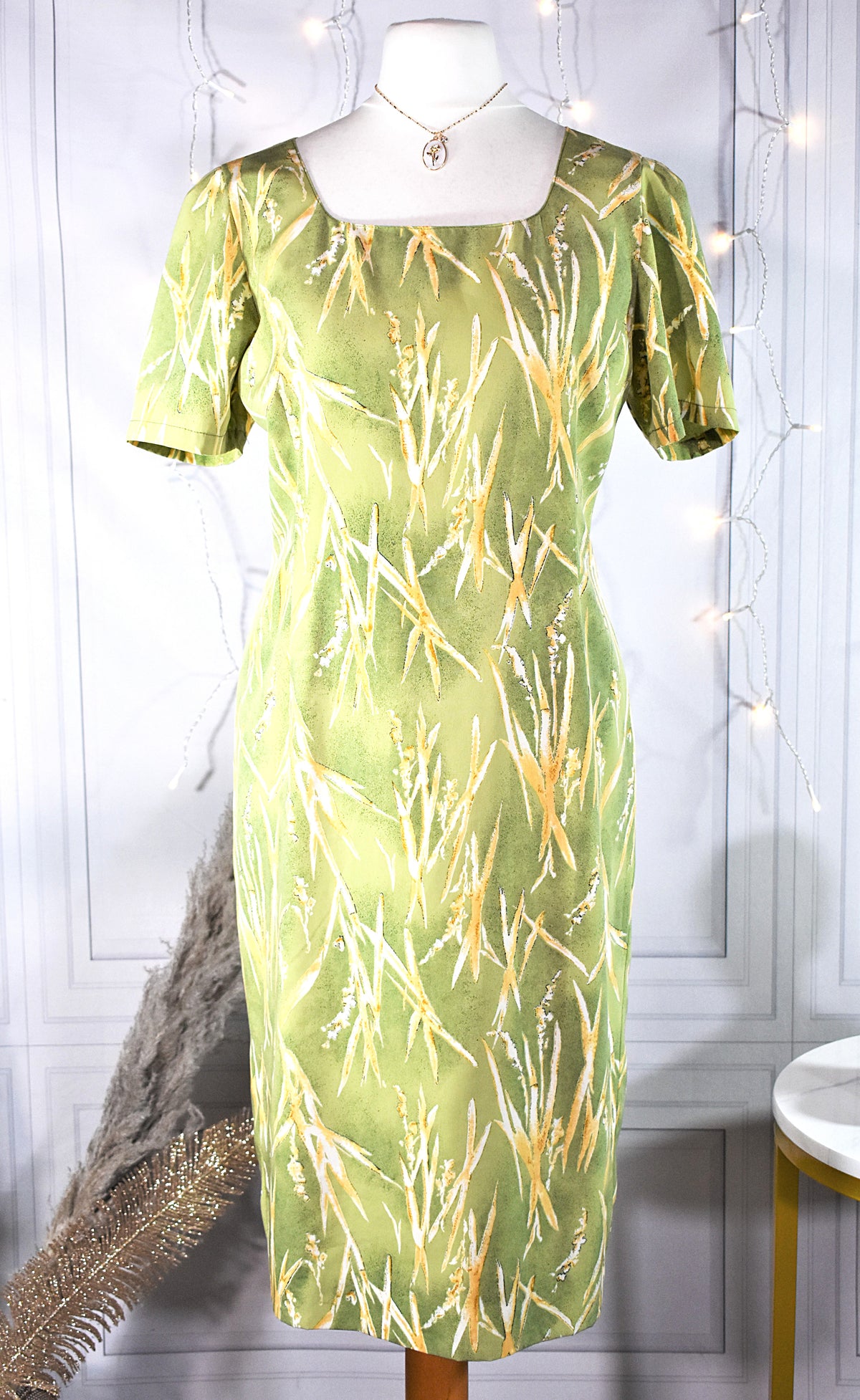 Robe tilleul & feuilles beiges