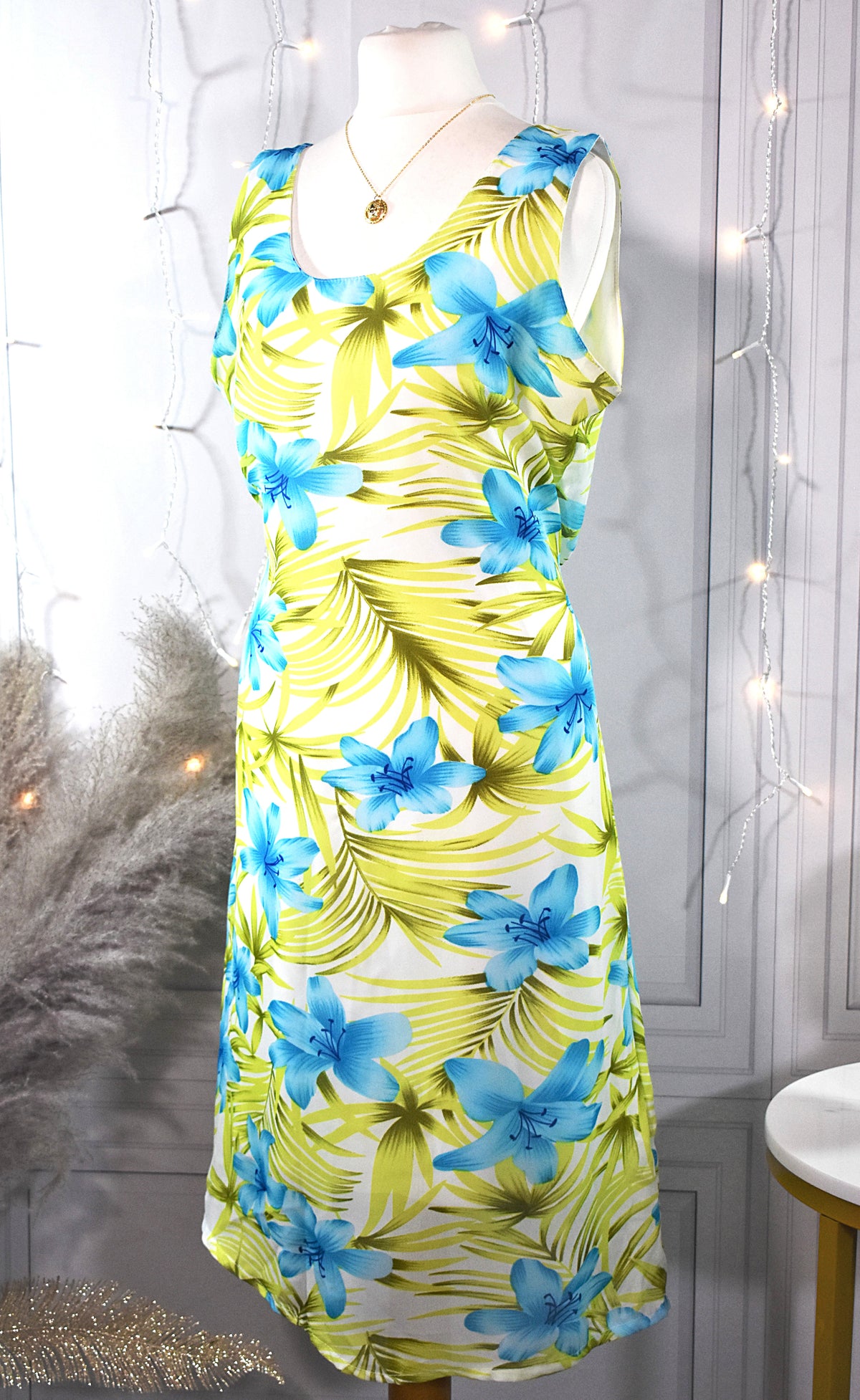 Robe fleurs d'hibiscus vertes & bleues
