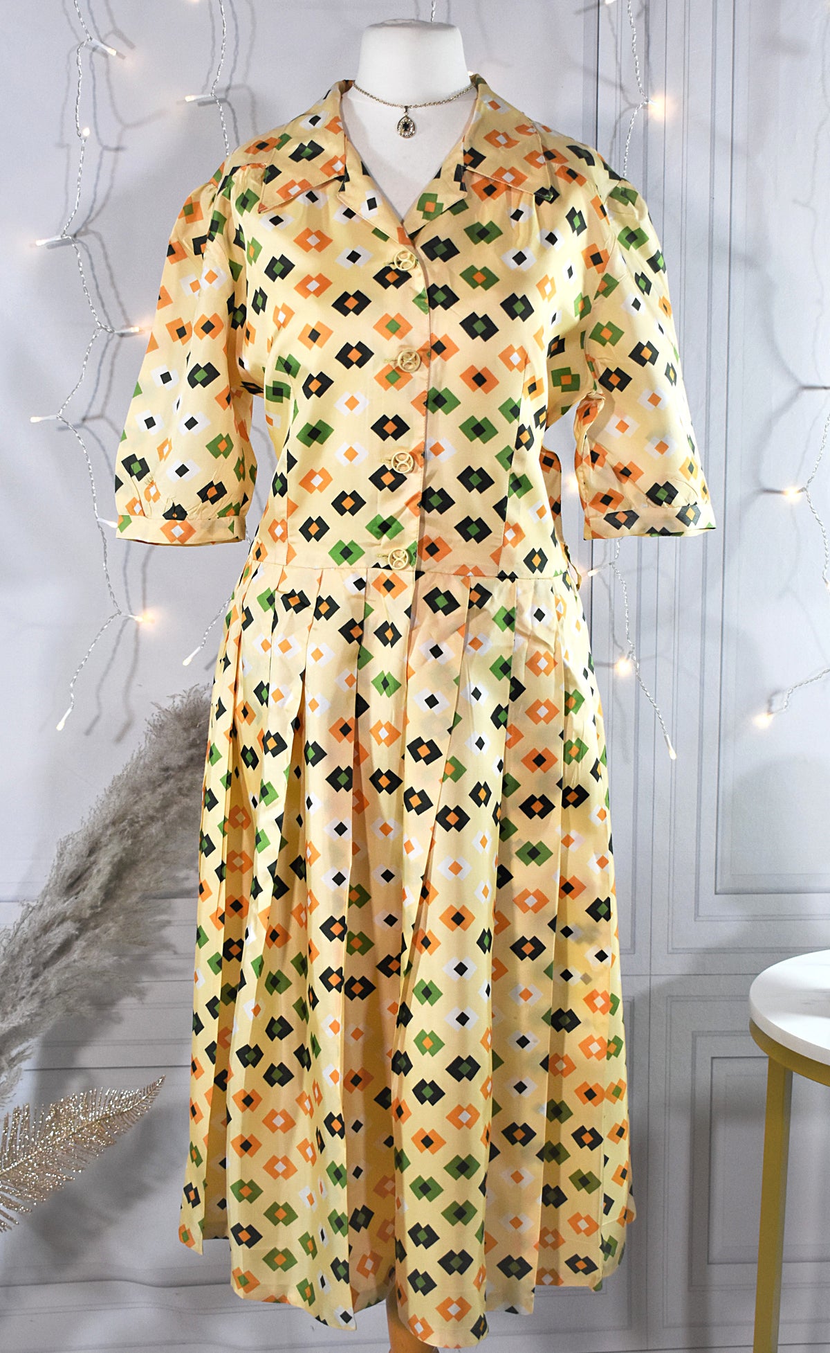 Robe taffetas plissée à motifs 60’s