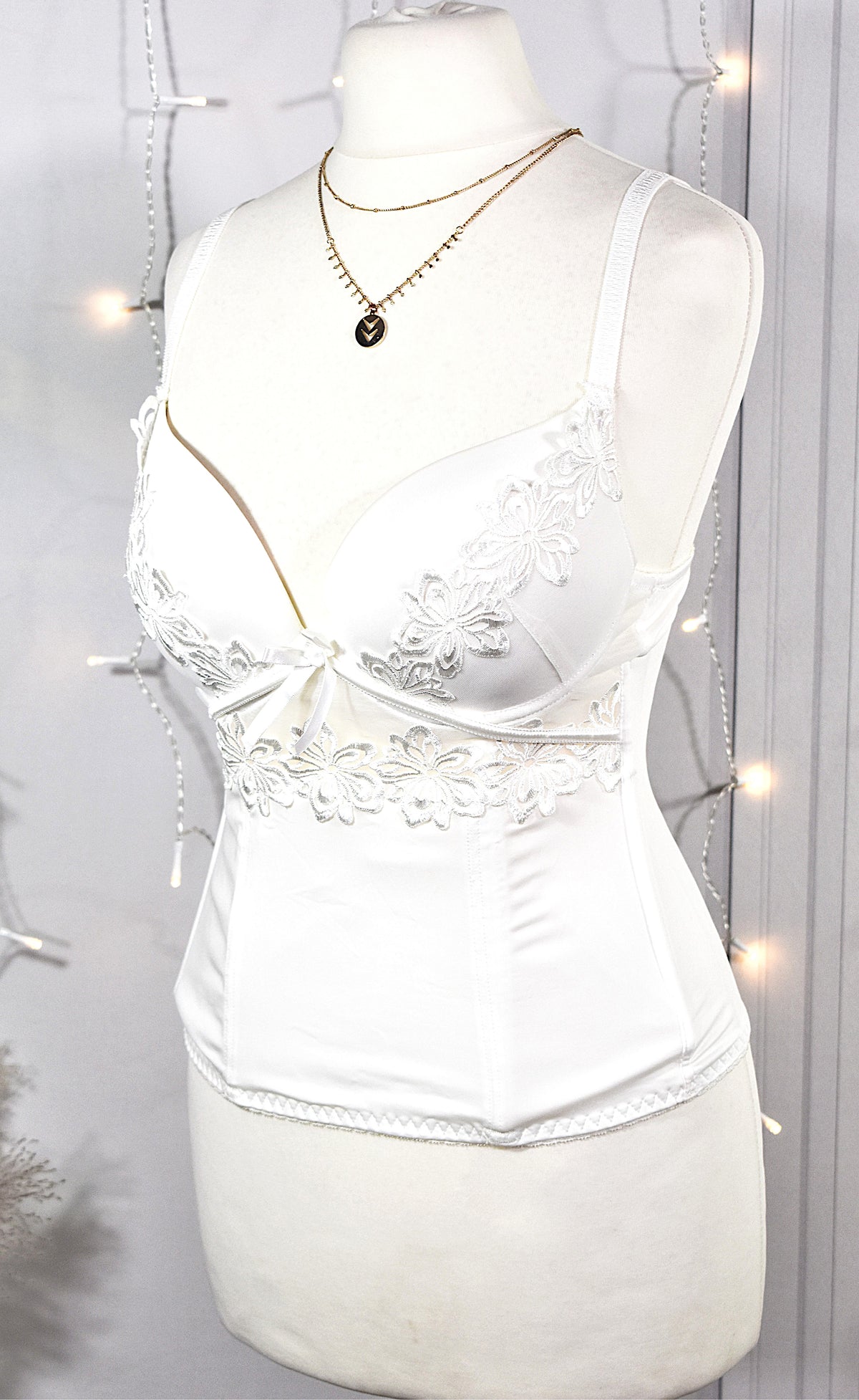 Bustier blanc satin brodé LingaDore