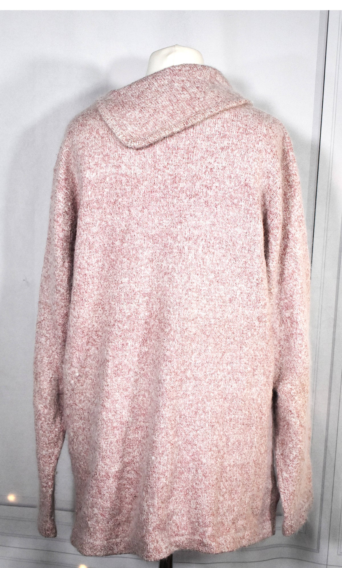 Pull duveteux Angela Baraldi vieux rose, angora et laine