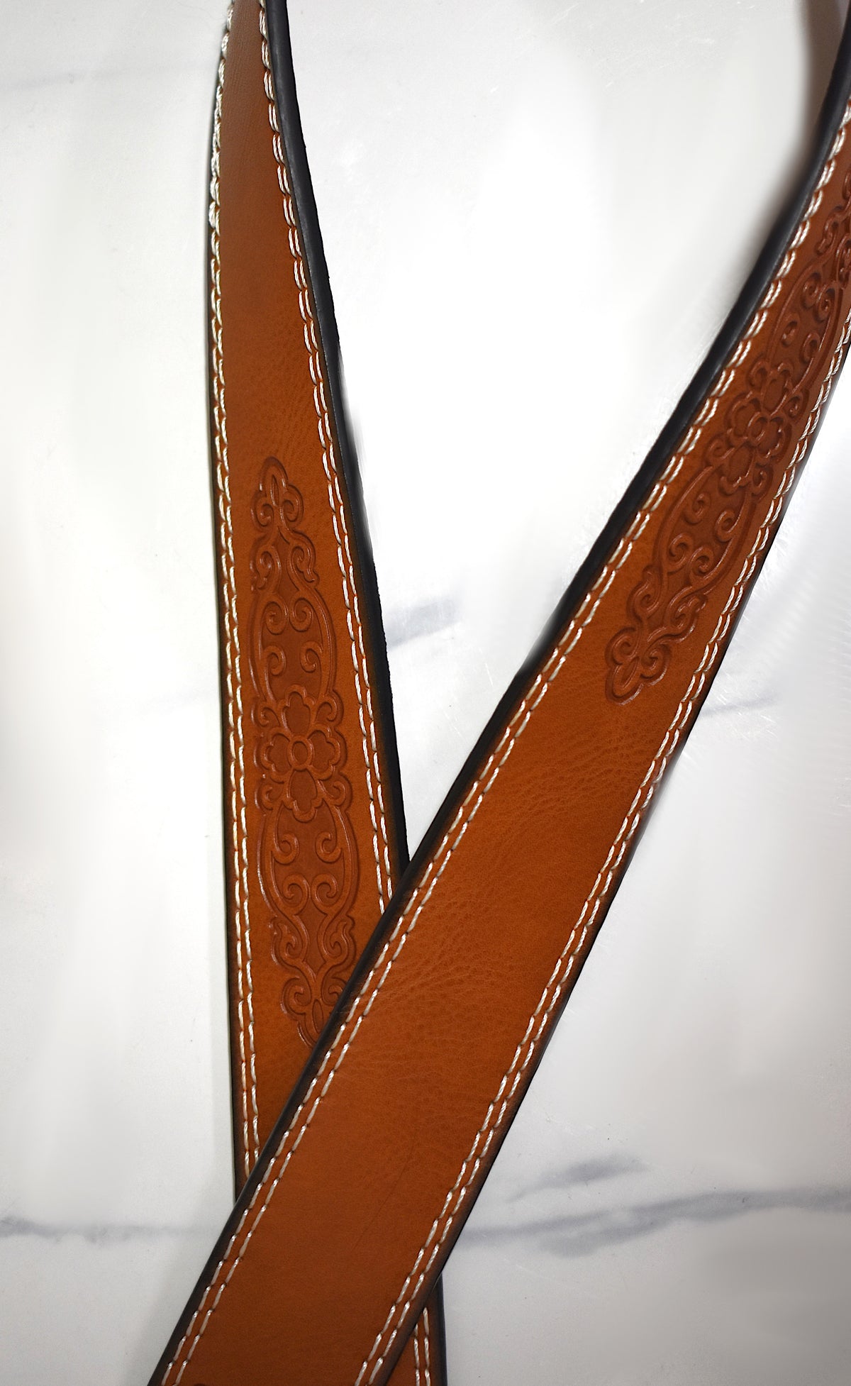 Ceinture simili marron gravée boho