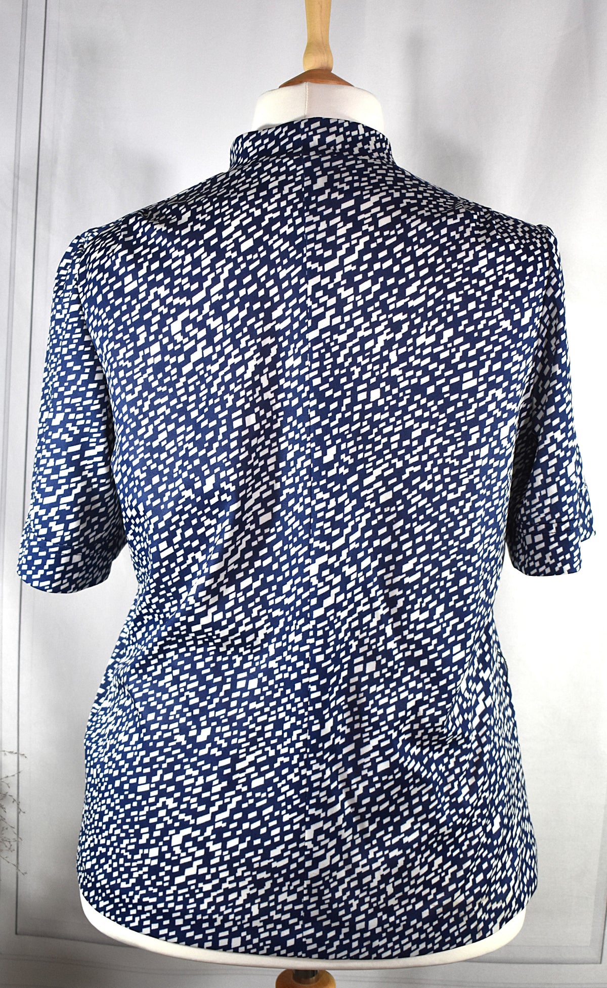 Chemise graphique bleue & blanche