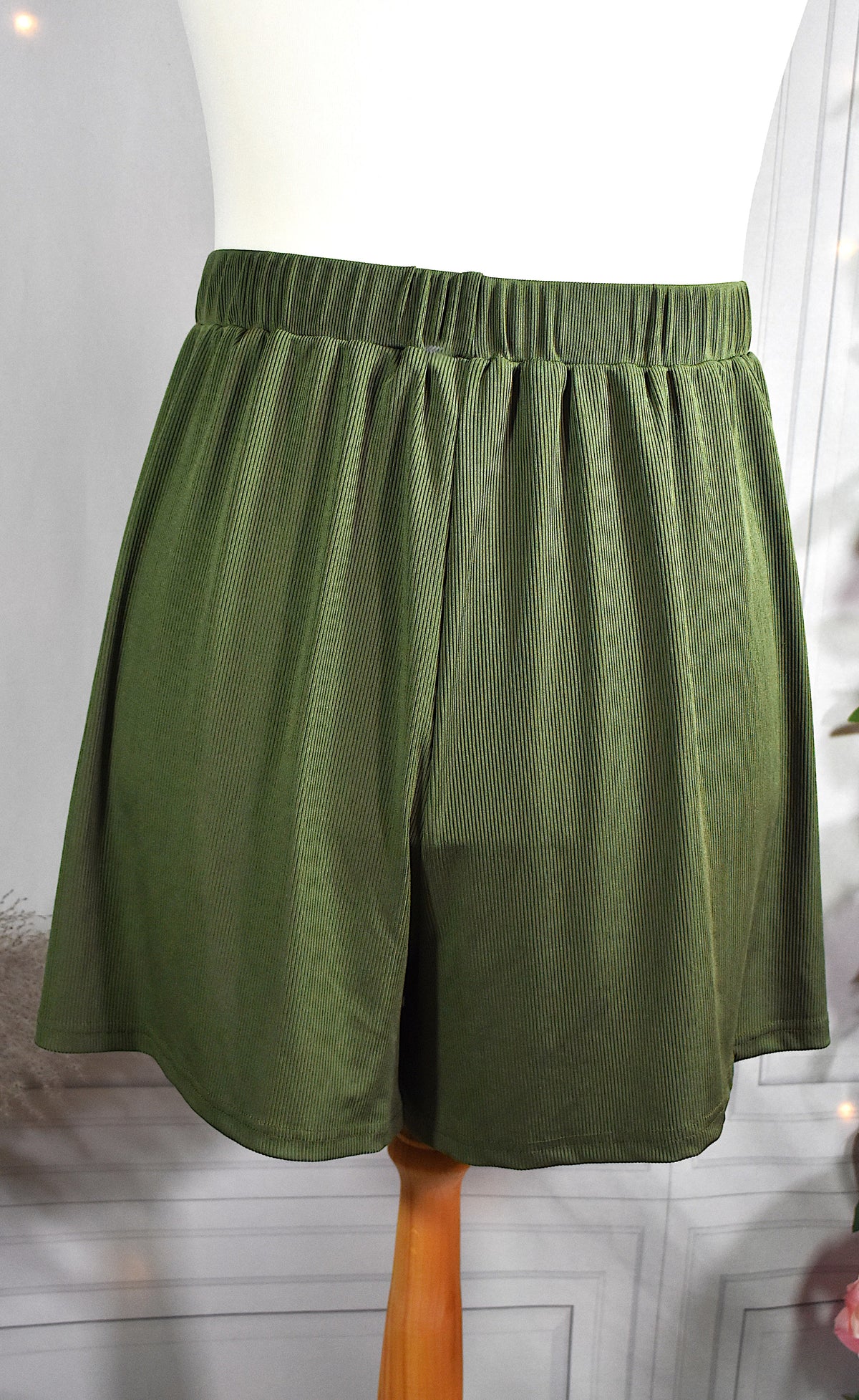 Short jupe culotte vert olive côtelé