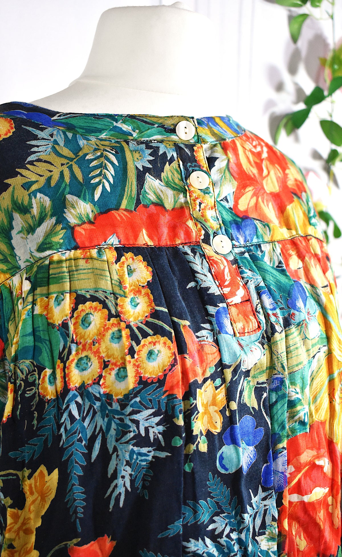 Robe indienne en viscose fleurie