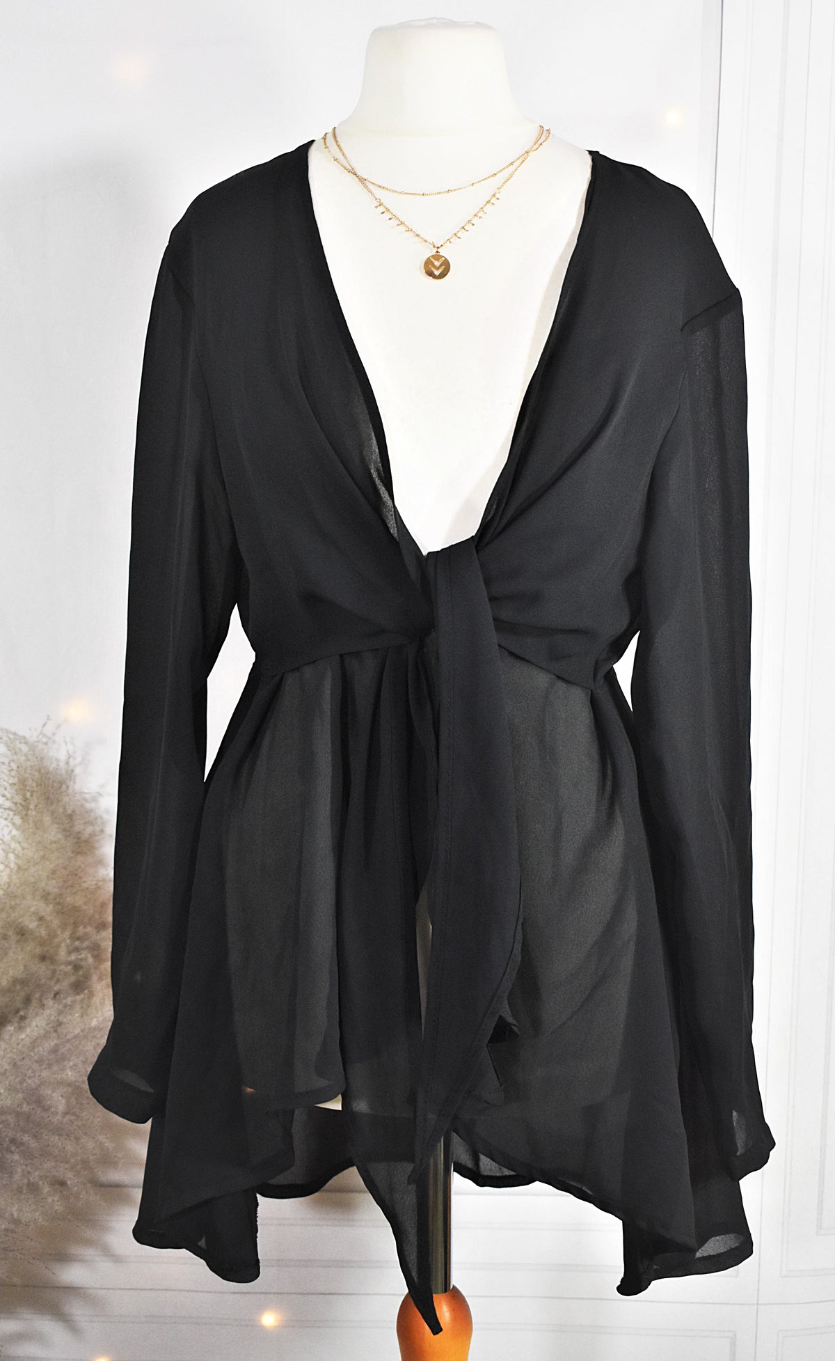 Chemise en mousseline noire