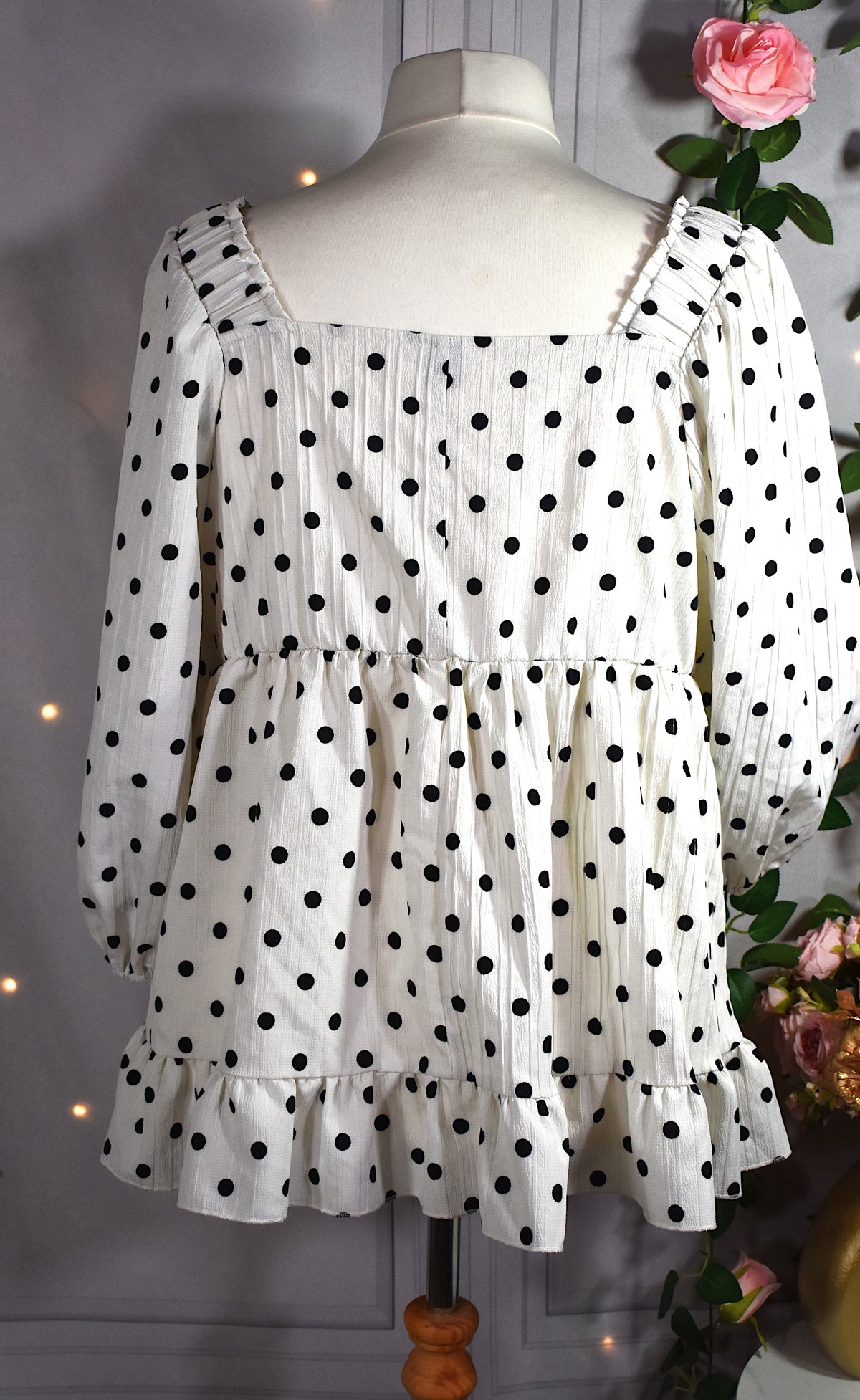 Blouse blanche & pois noirs