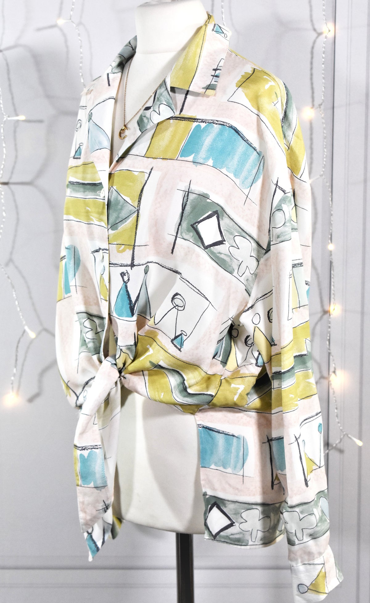 Chemise vintage Laurene M aux motifs graphiques pastel