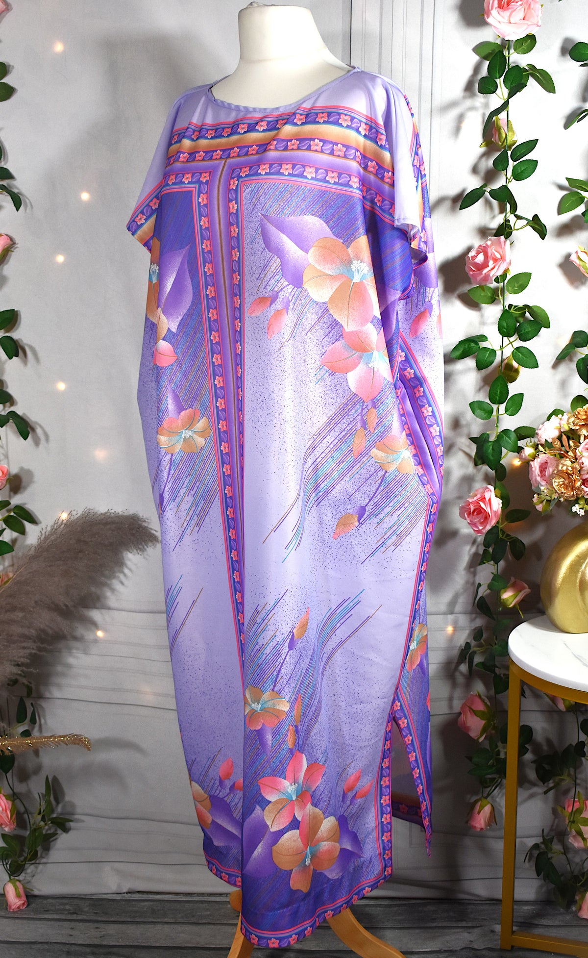 Robe caftan aux motifs floraux