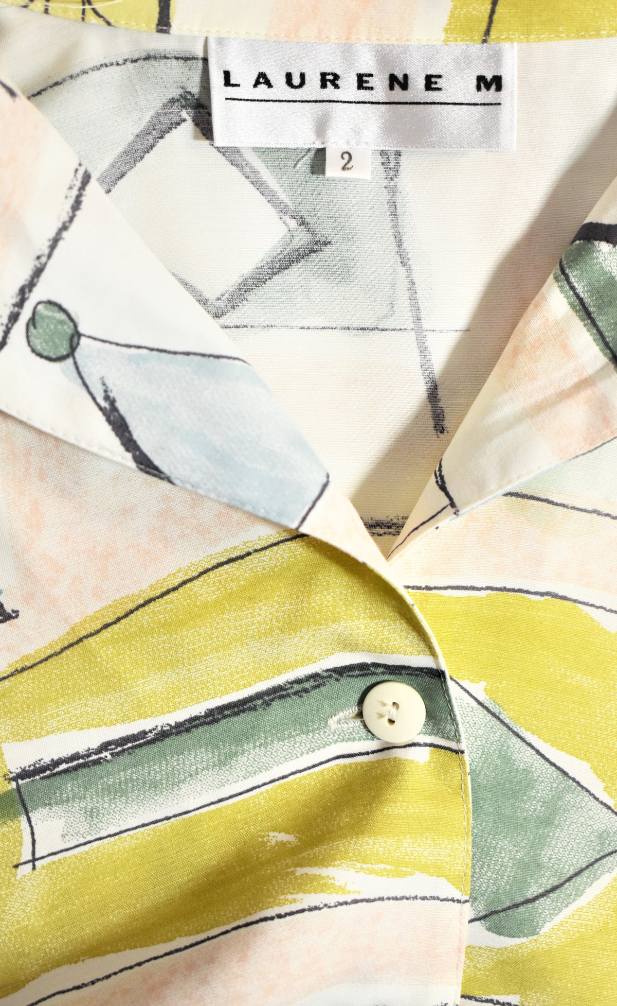 Chemise vintage Laurene M aux motifs graphiques pastel