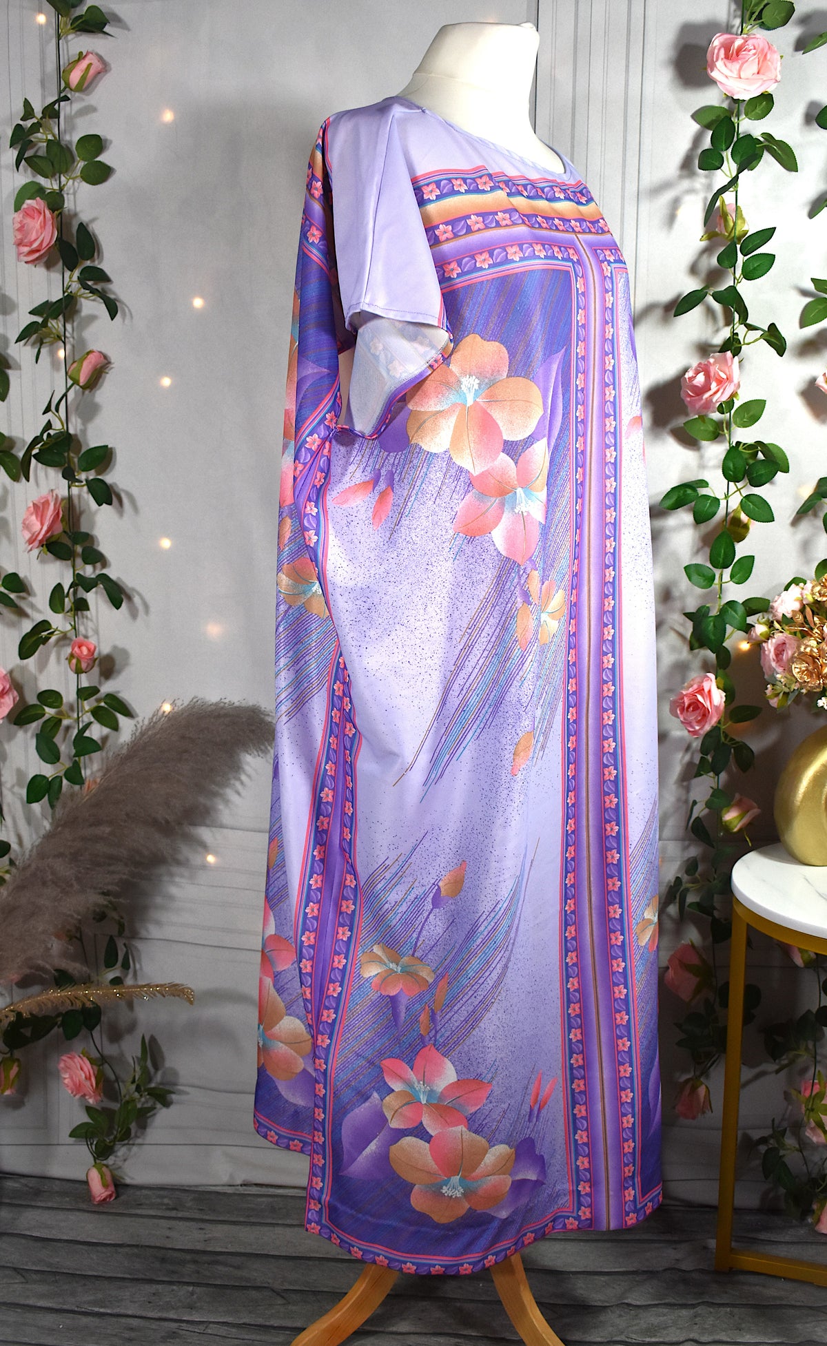 Robe caftan aux motifs floraux