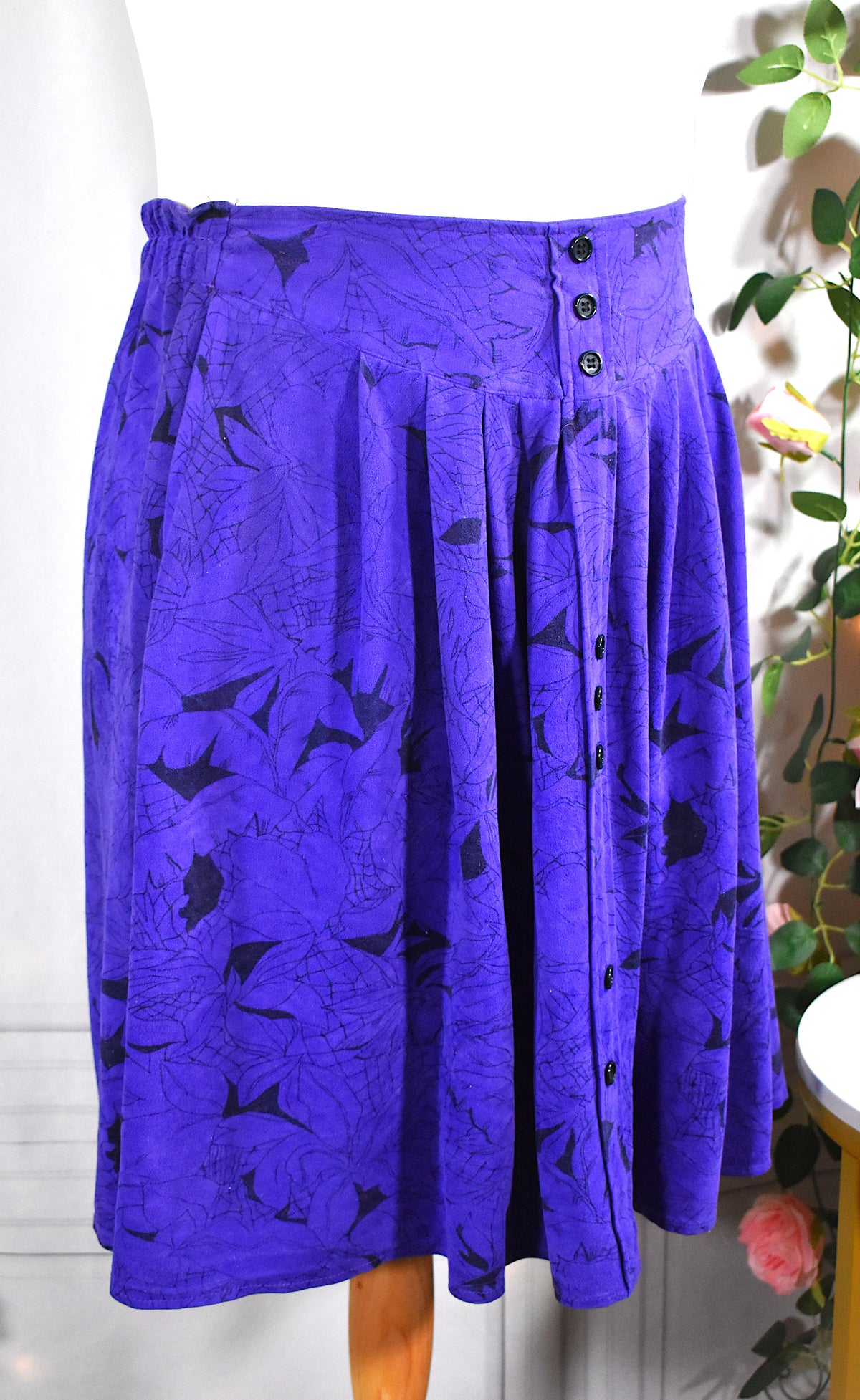 Jupe en velours violet & motifs noirs