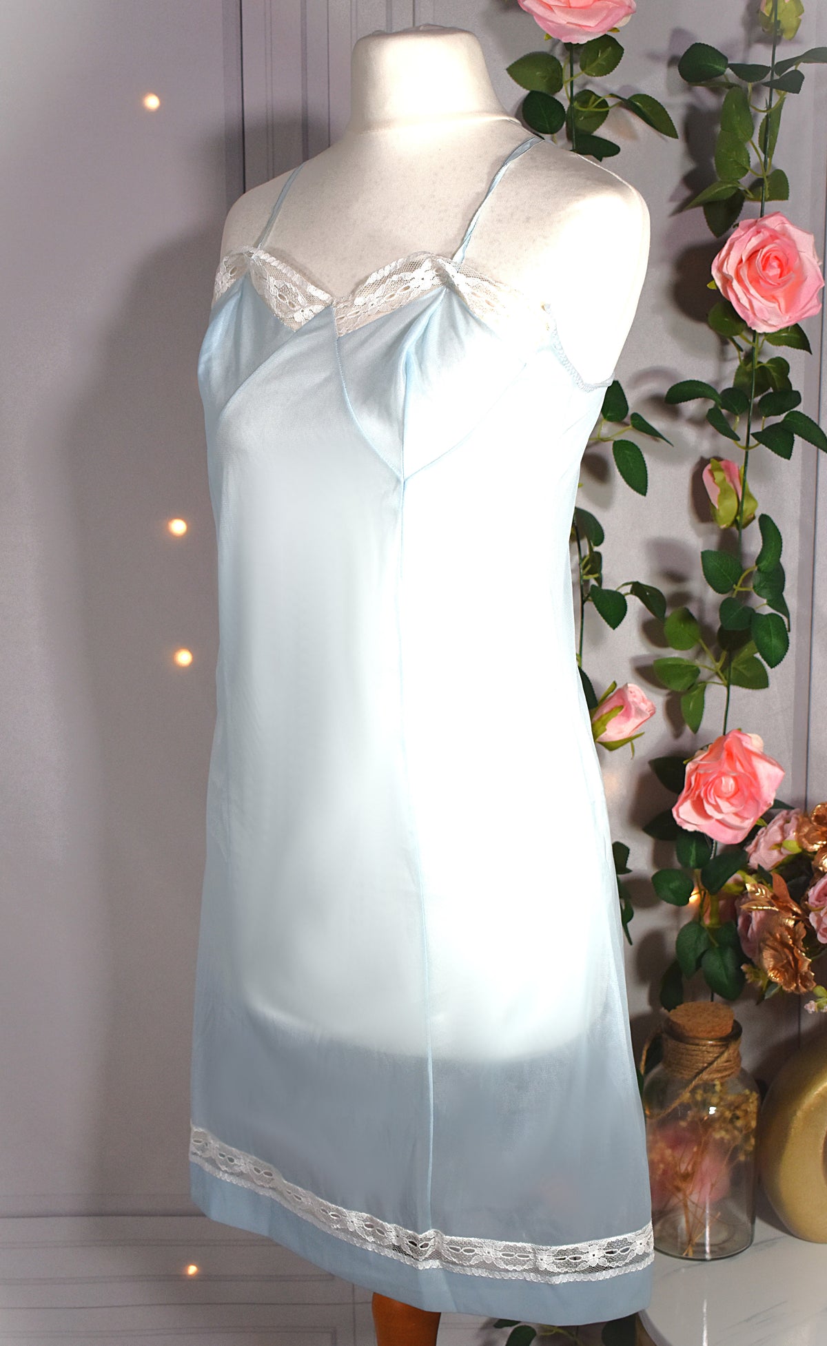 Jolie nuisette vintage bleu pastel