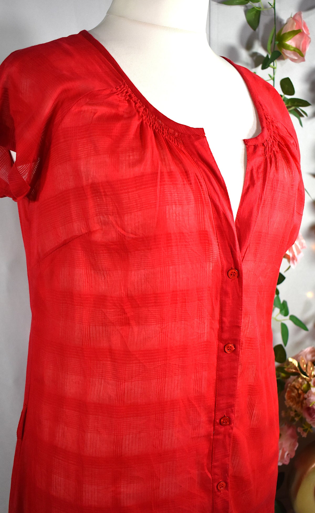 Sur-robe rouge carreaux ton sur ton