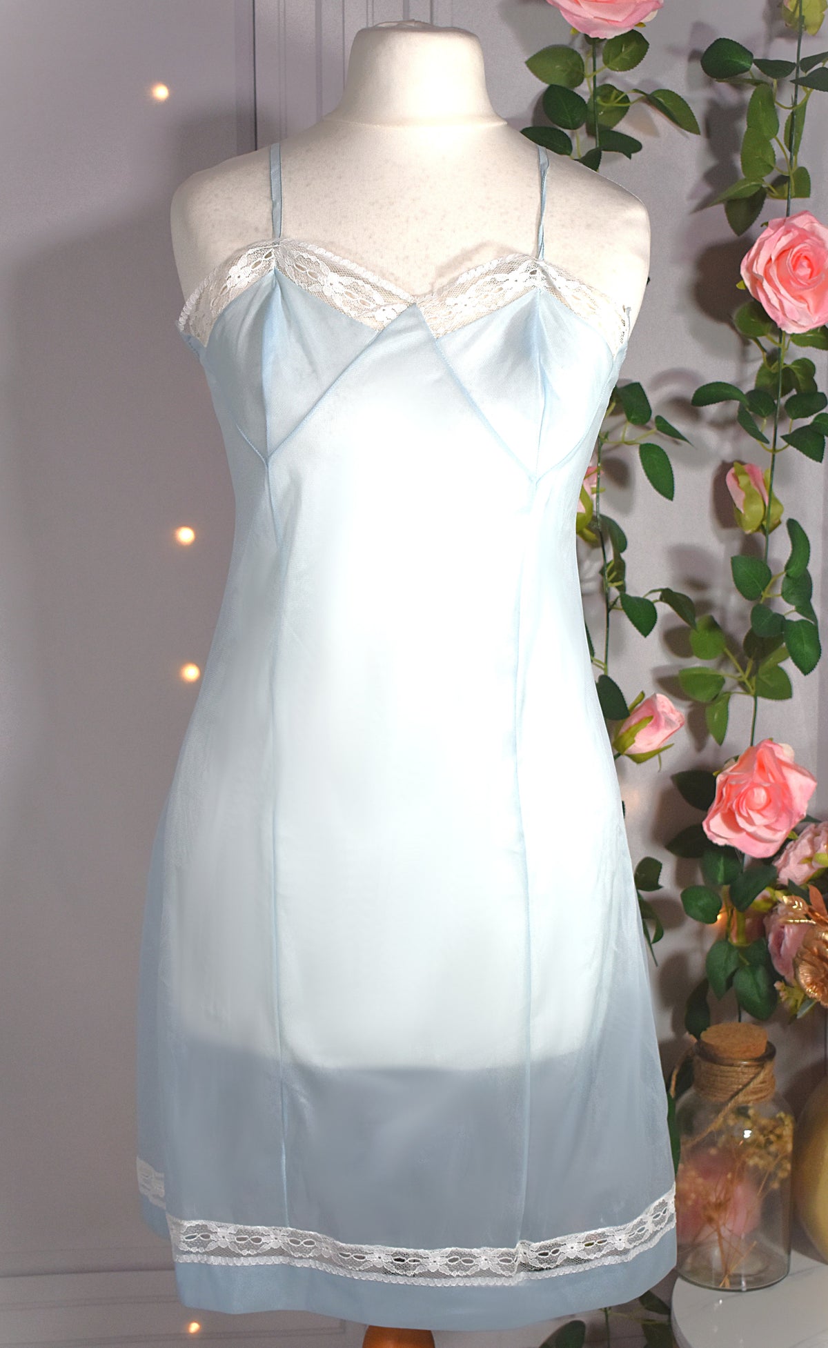 Jolie nuisette vintage bleu pastel