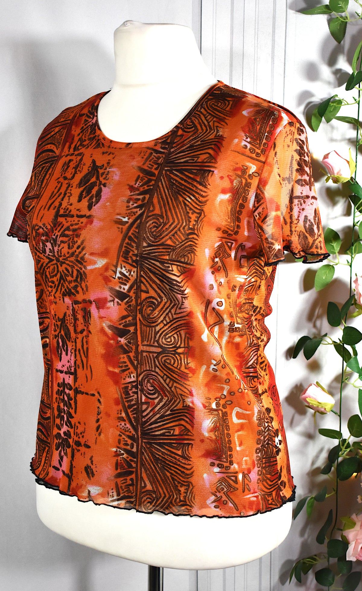 T-shirt mesh orange & rose à motifs