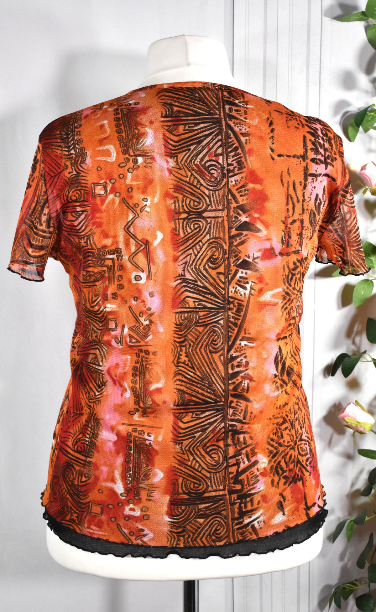 T-shirt mesh orange & rose à motifs