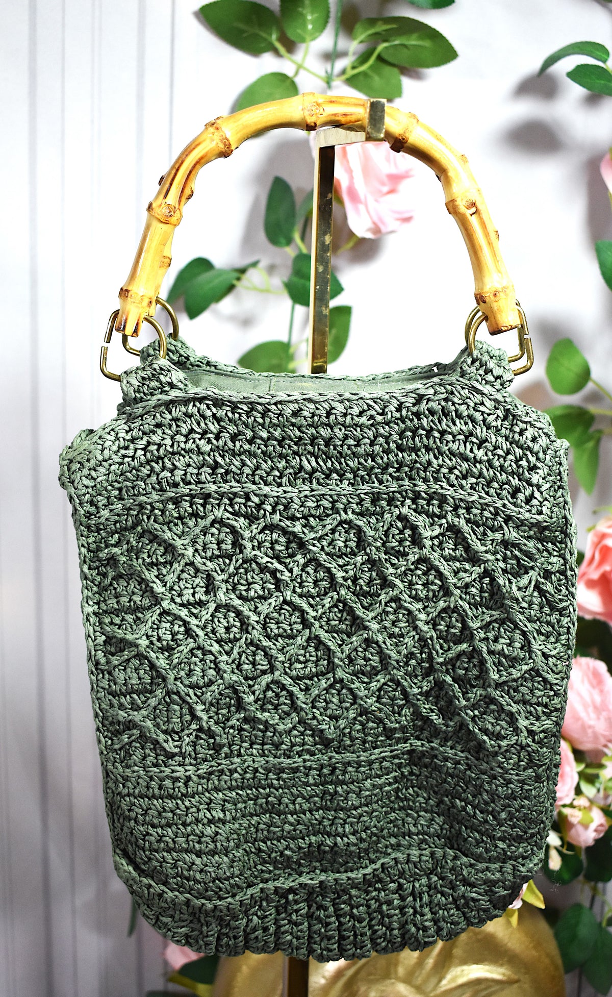 Sac en crochet kaki & anses bambou