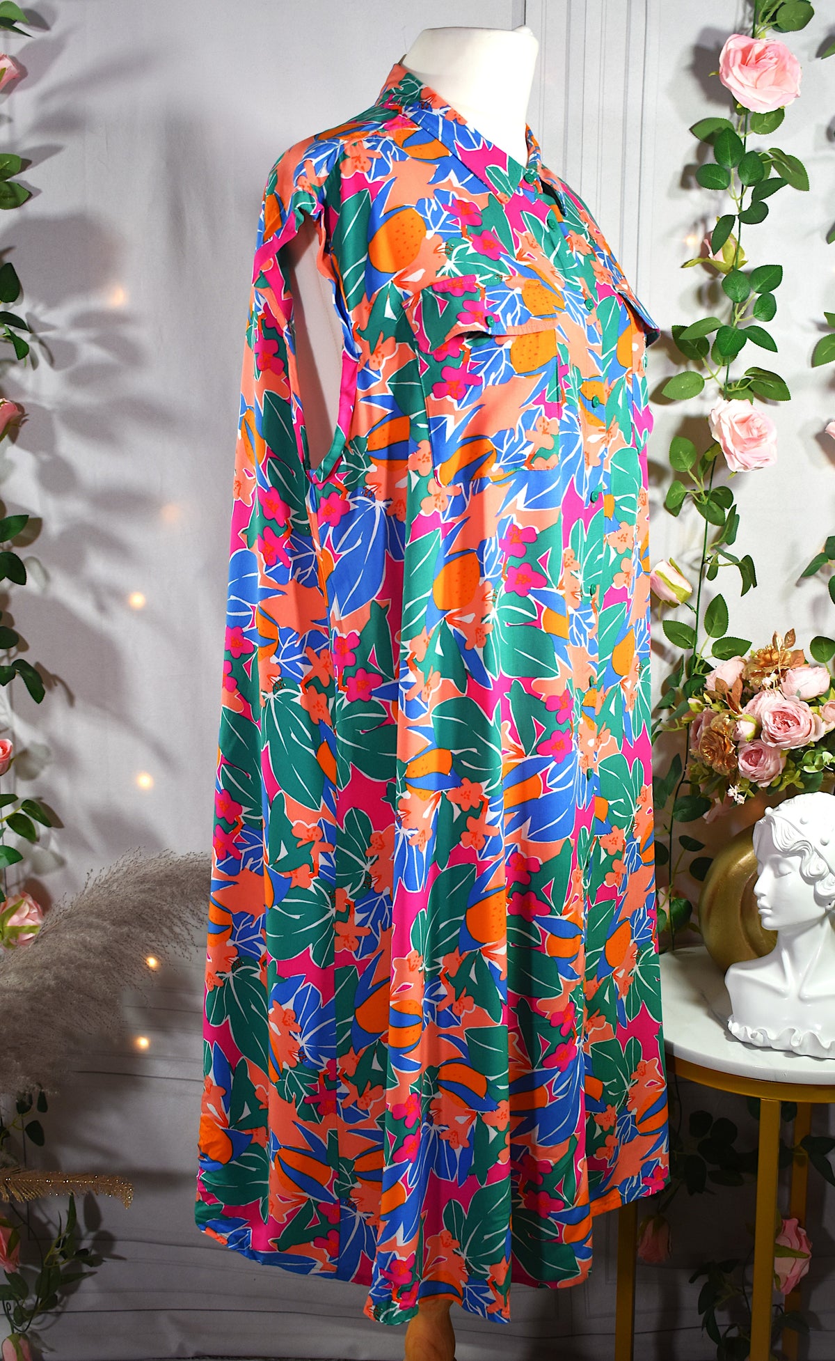 Robe en viscose tropicale colorée