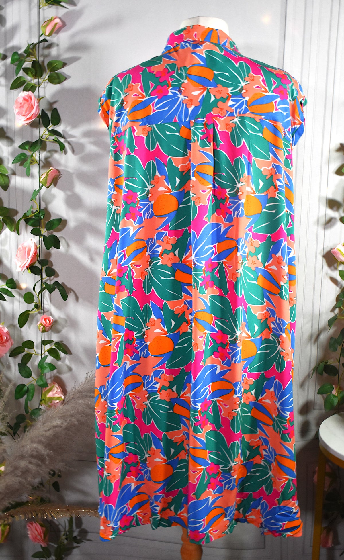 Robe en viscose tropicale colorée