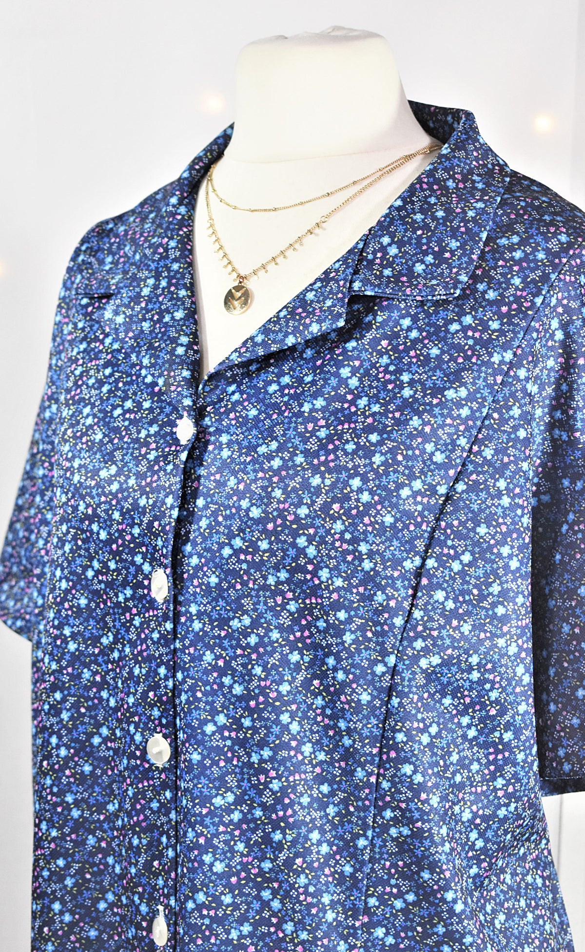 Robe vintage champêtre bleue à petites fleurs - Made in France