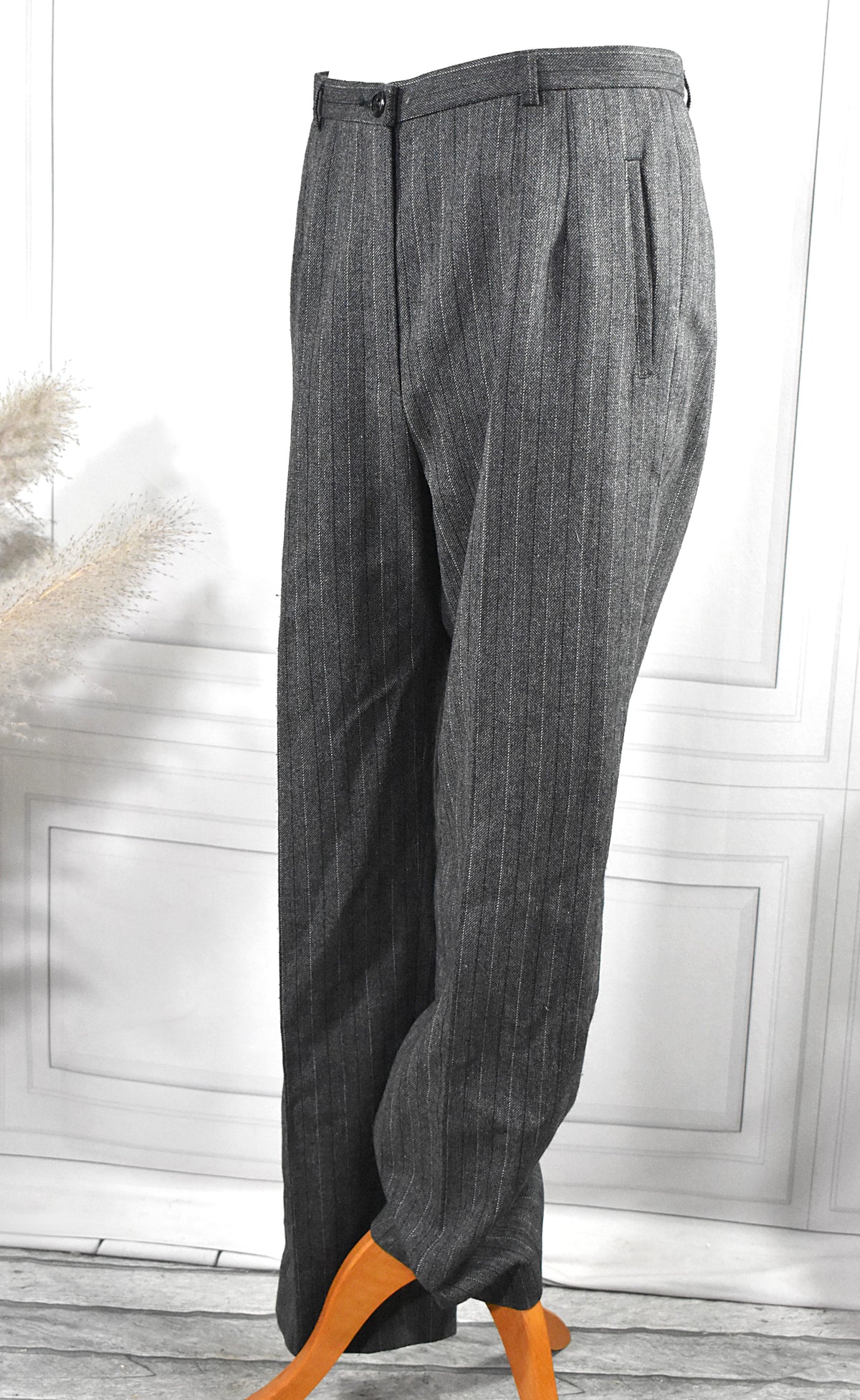 Pantalon en laine mélangée gris Bruno St Hilaire