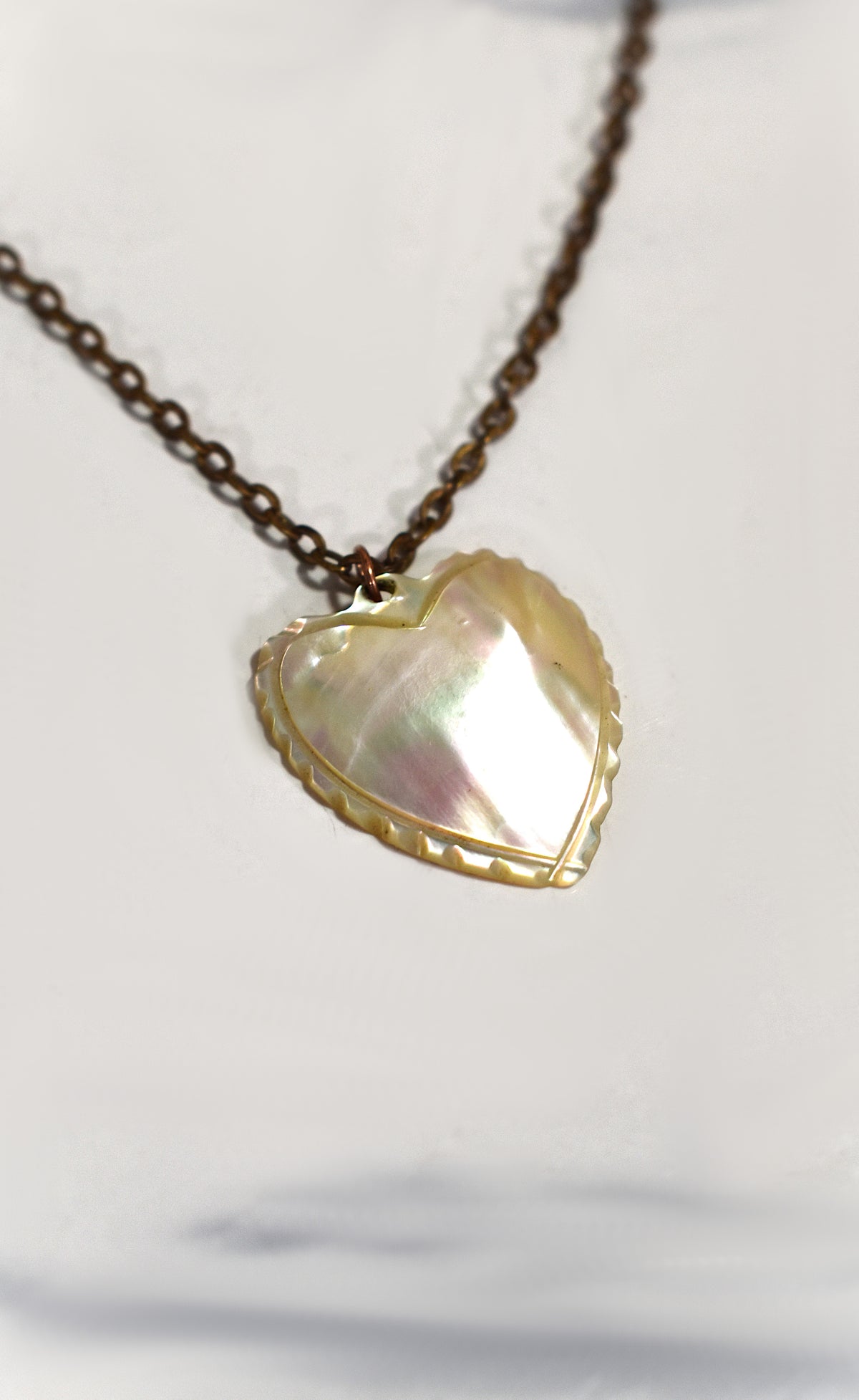 Collier avec cœur style nacre