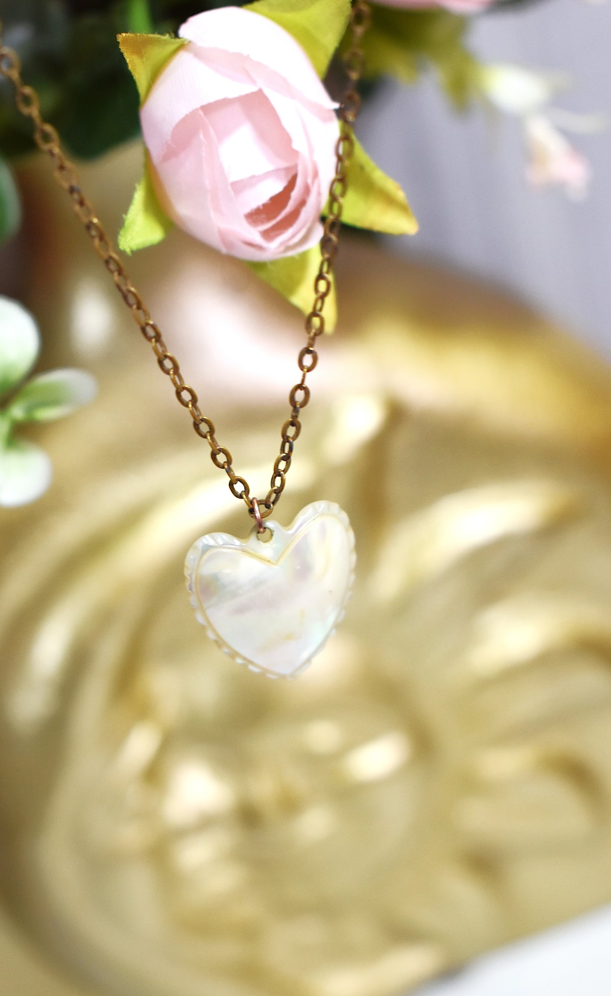 Collier avec cœur style nacre