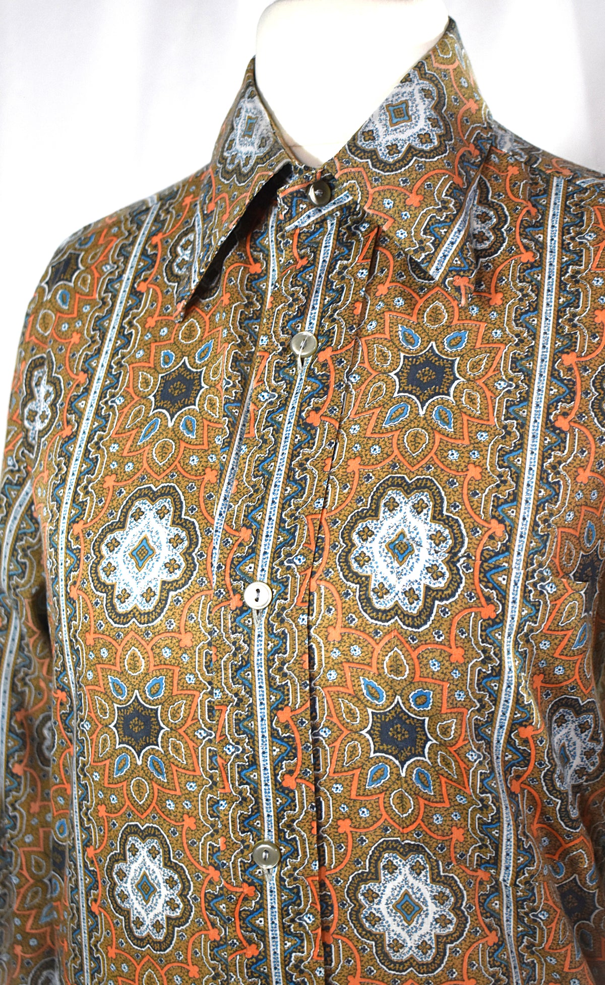 Chemise à motifs