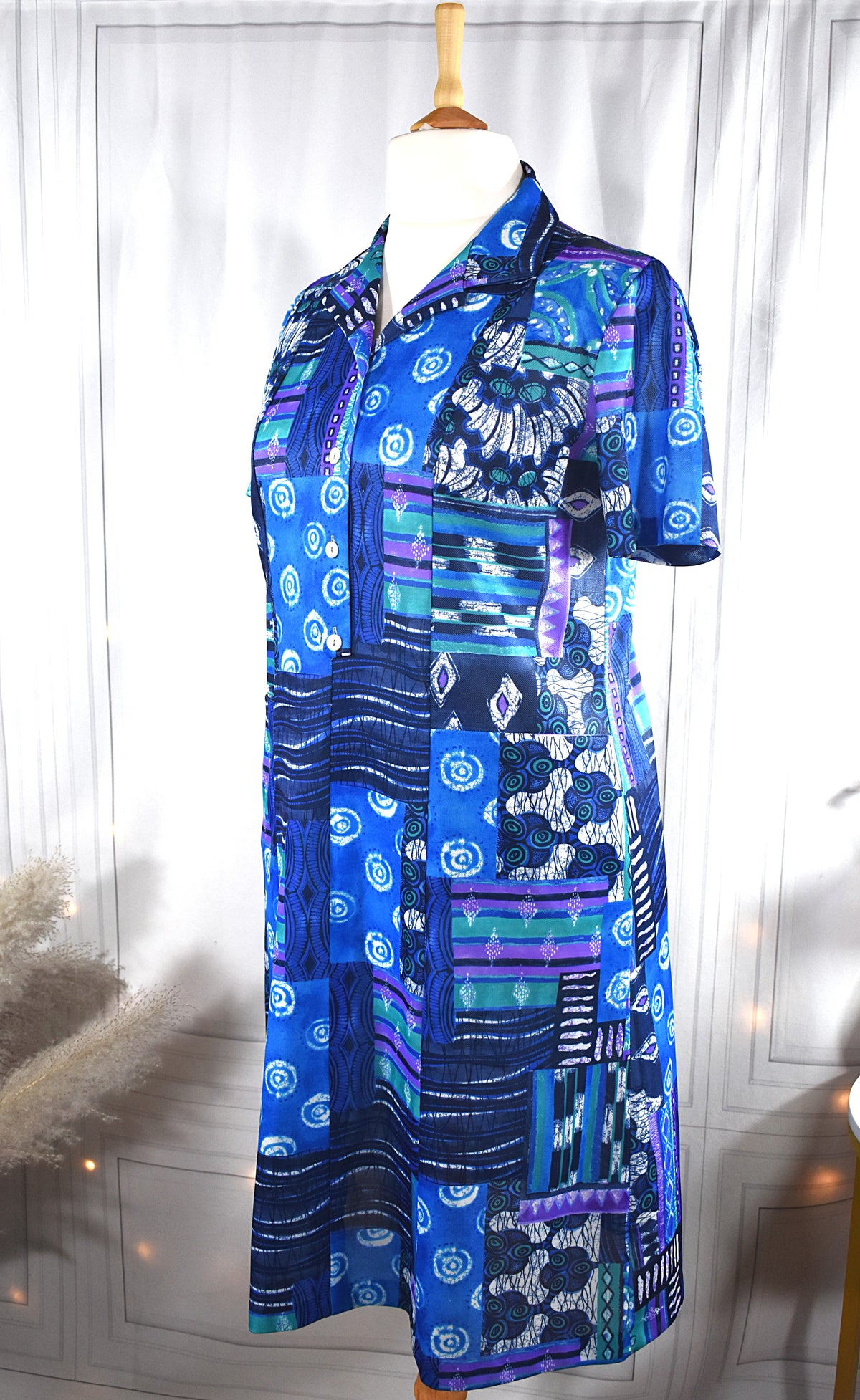 Robe aux motifs abstraits