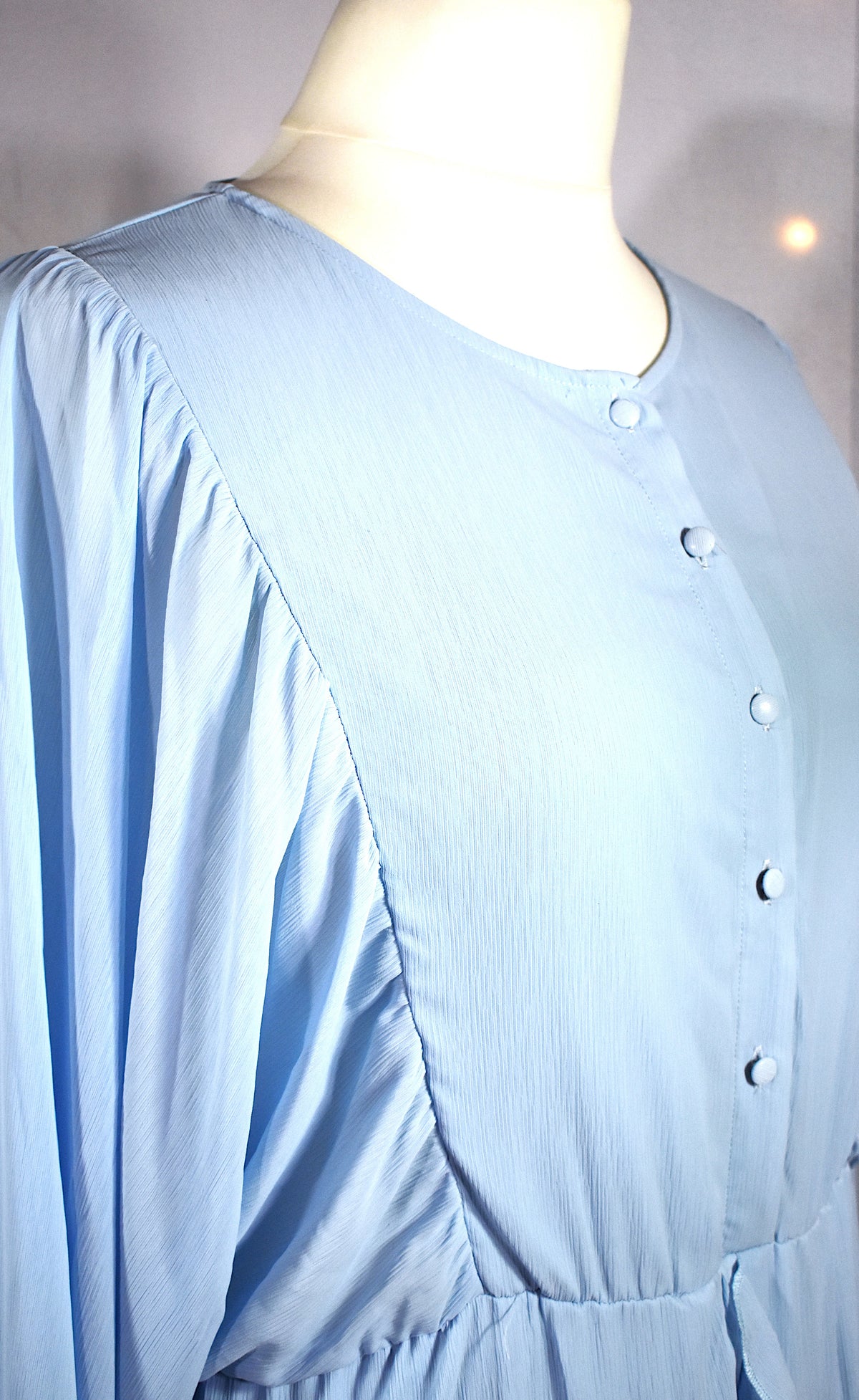 Robe mousseline à volants bleu pastel