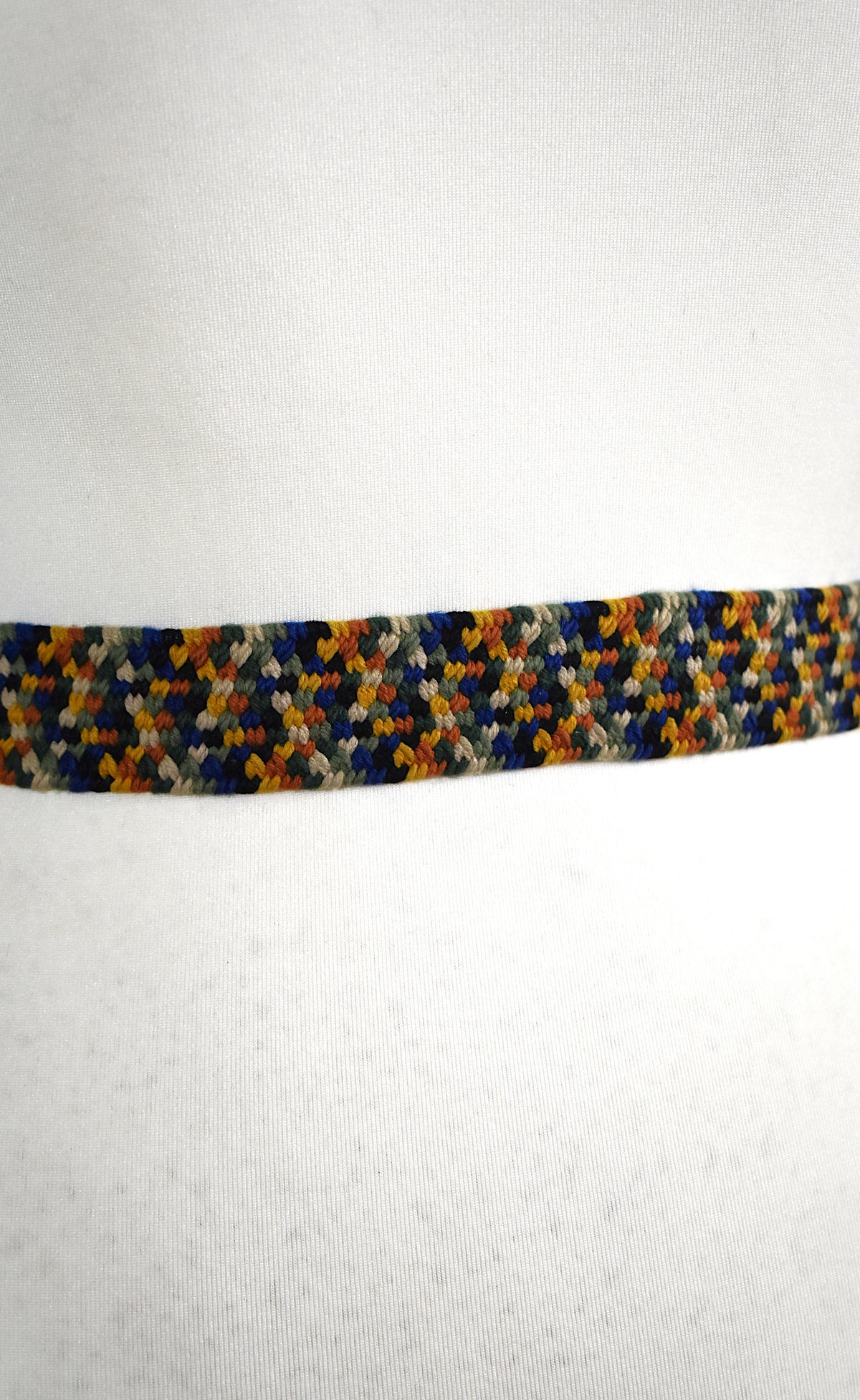 Ceinture tressée colorée