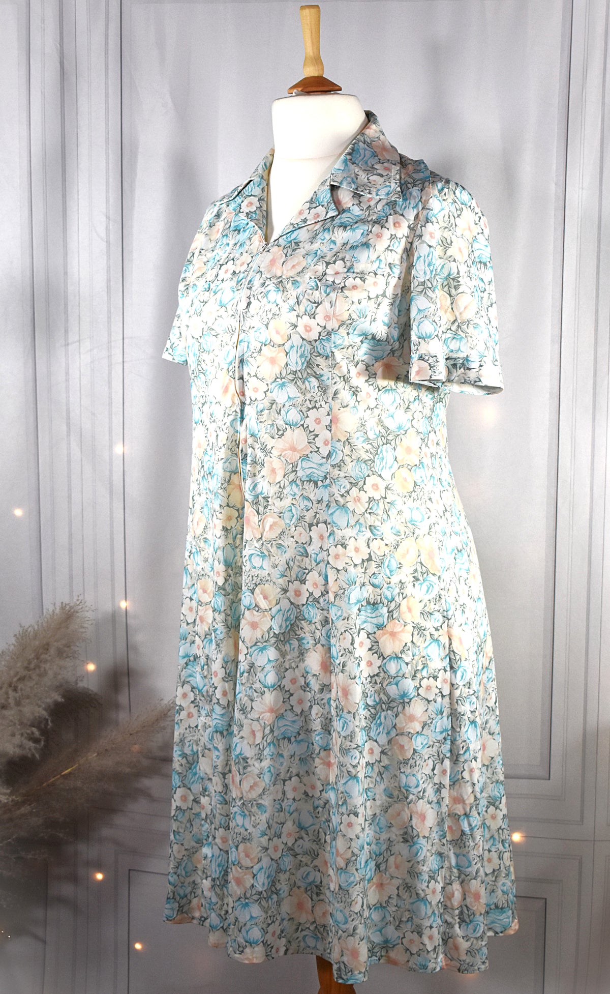 Robe aux fleurs pastels