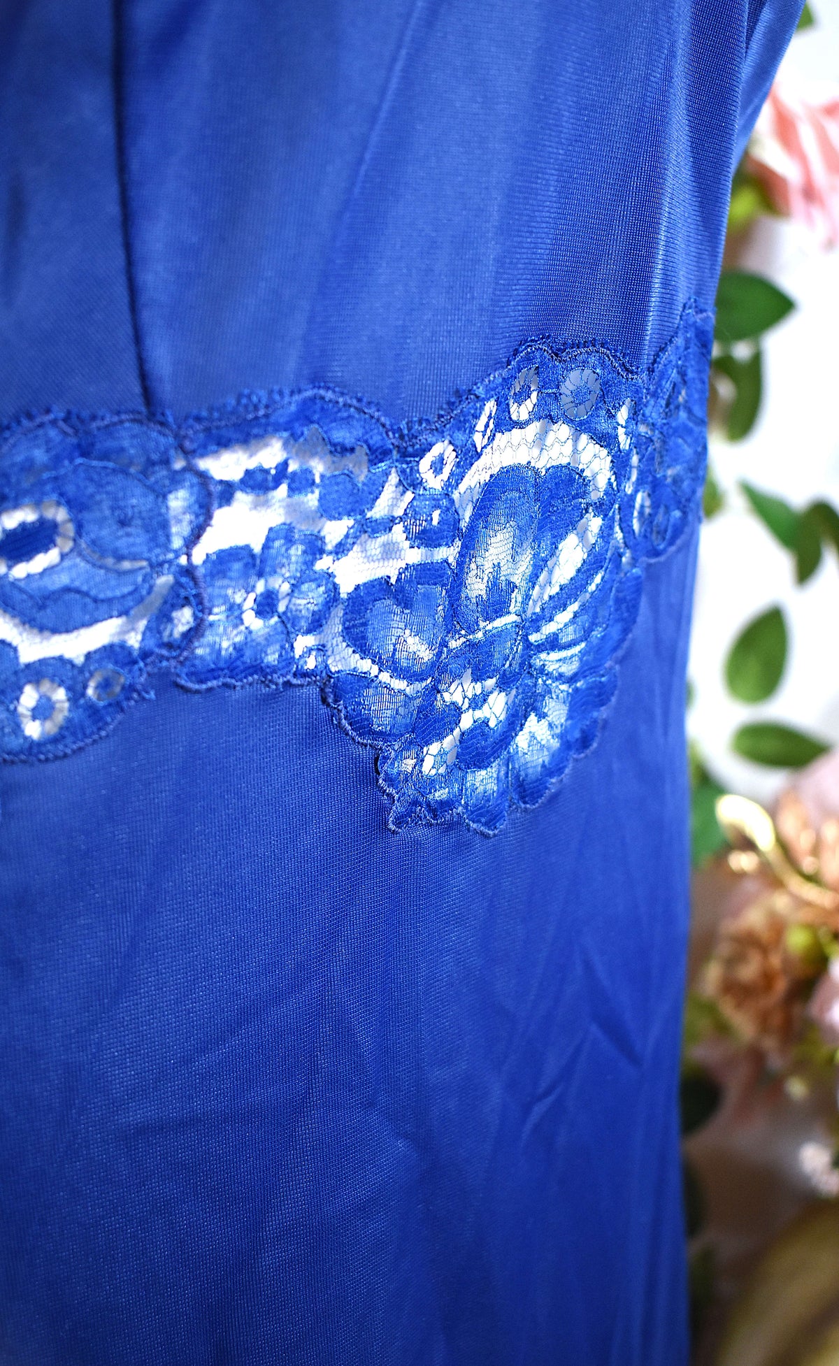 Fond de robe dentelle & satin bleue