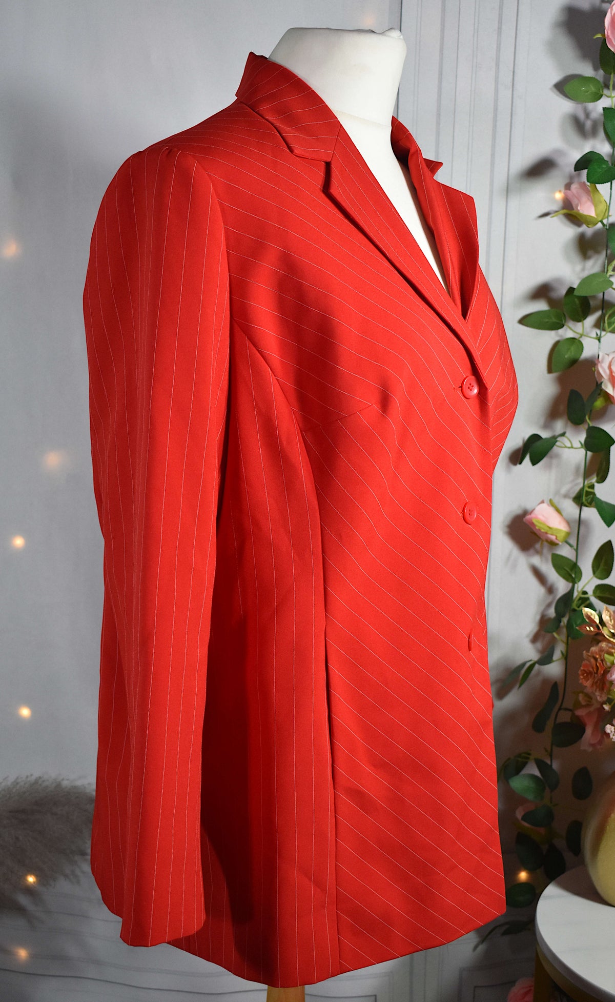 Blazer rouge aux fines rayures