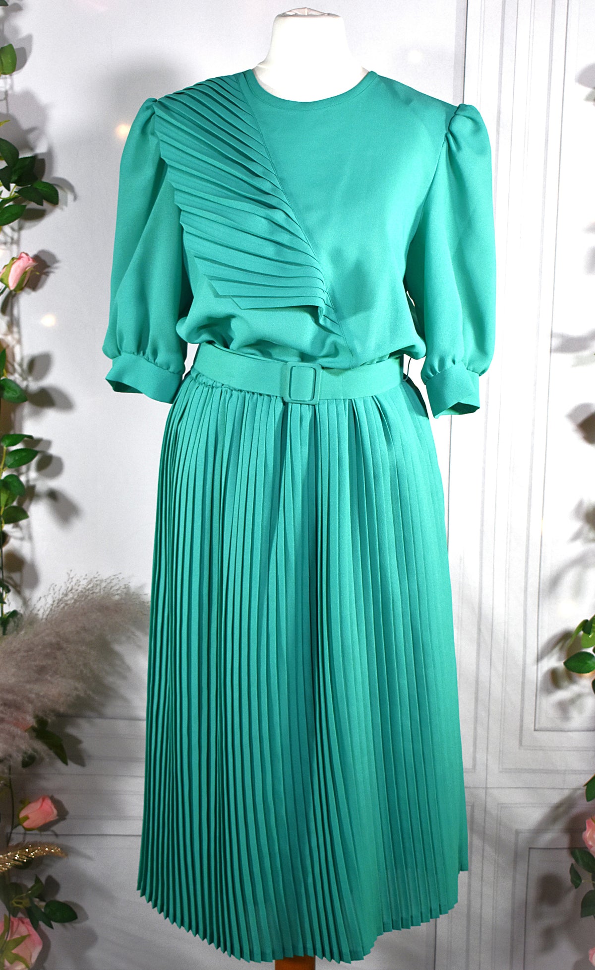 Robe plissée vert émeraude