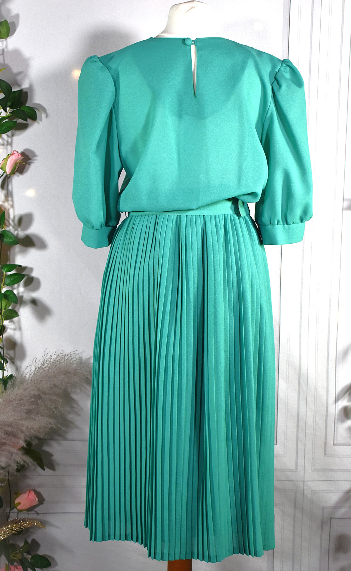 Robe plissée vert émeraude