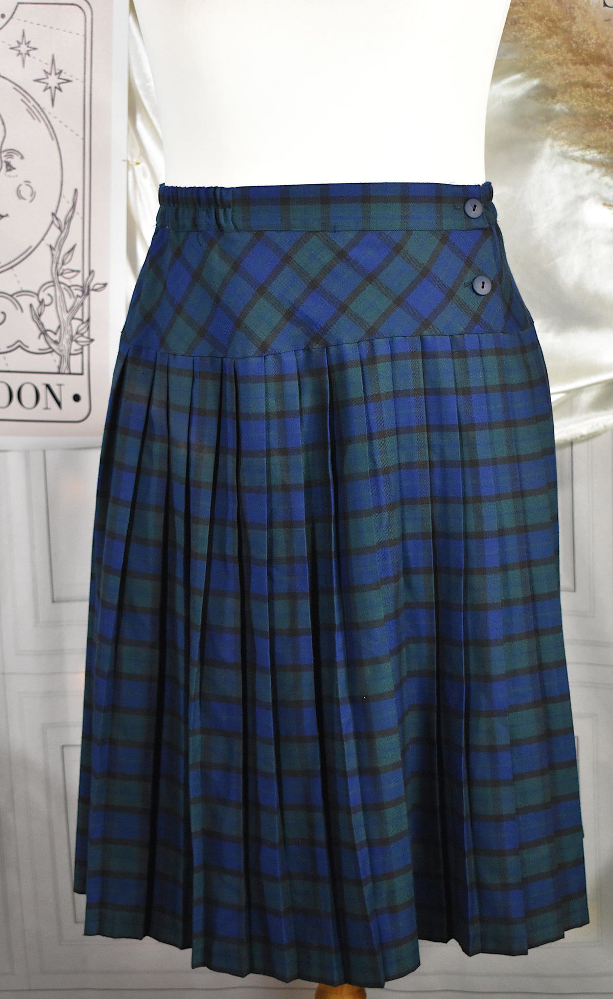Jupe mi-longue plissée carreaux tartan bleu vert