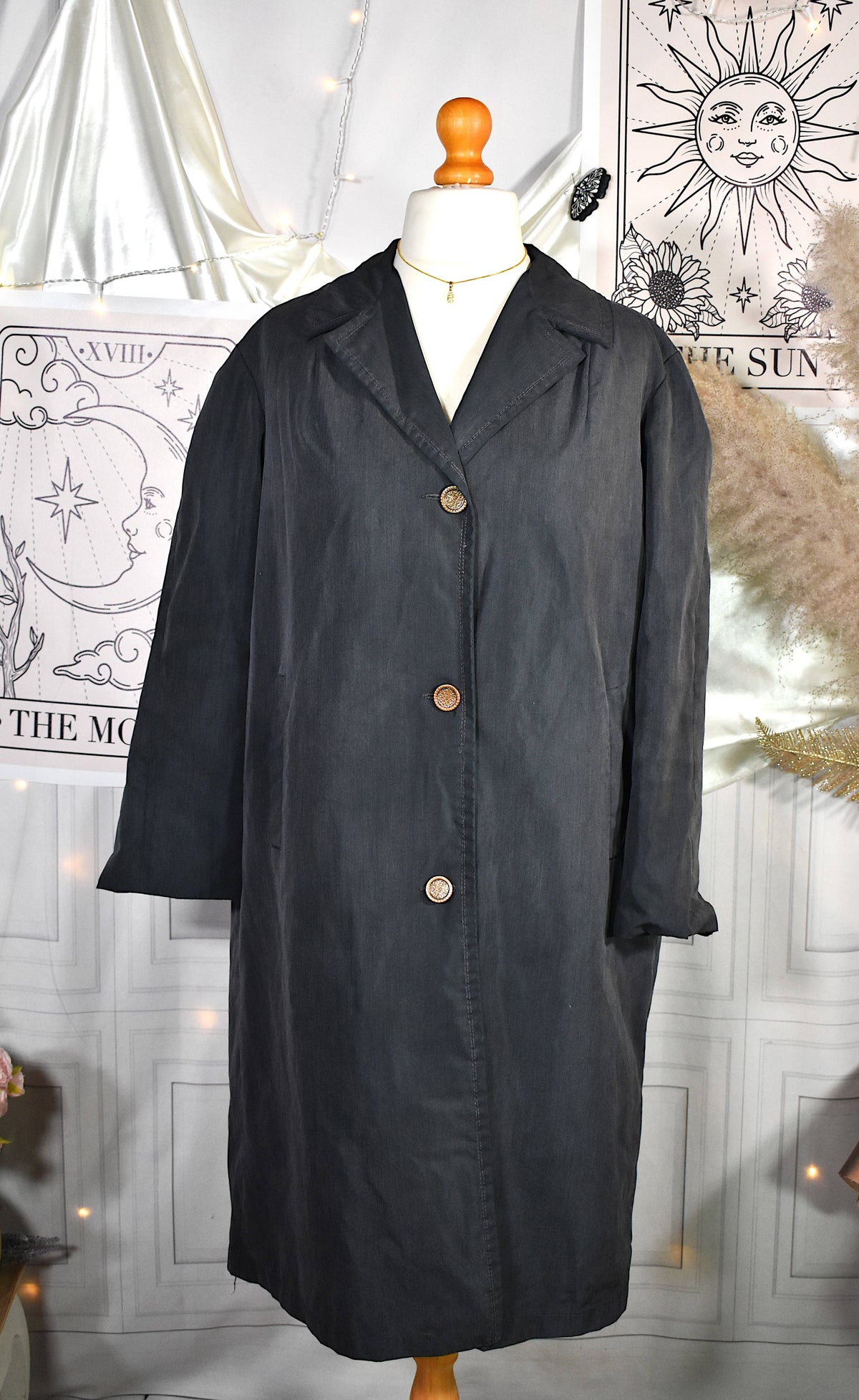 Gabardine gris anthracite mi-longue boutons cuivrés