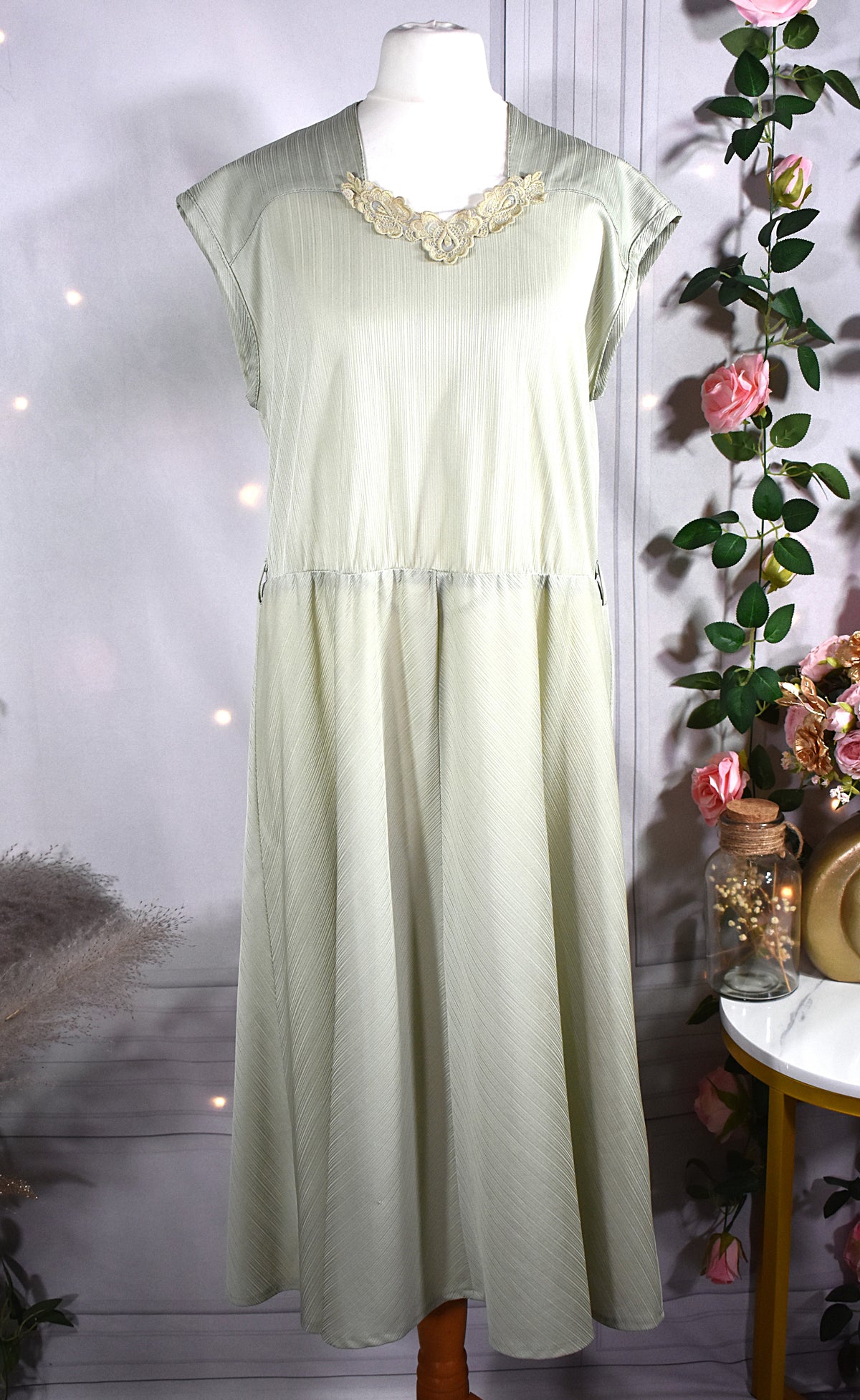 Robe vert anis & guipure